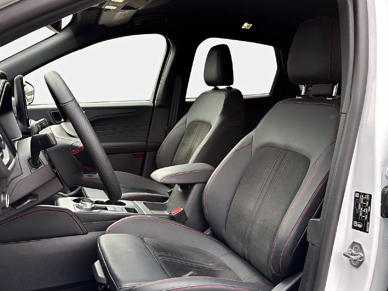 FORD Kuga 2.5 Hybrid ST-Line X 4x4-image-9