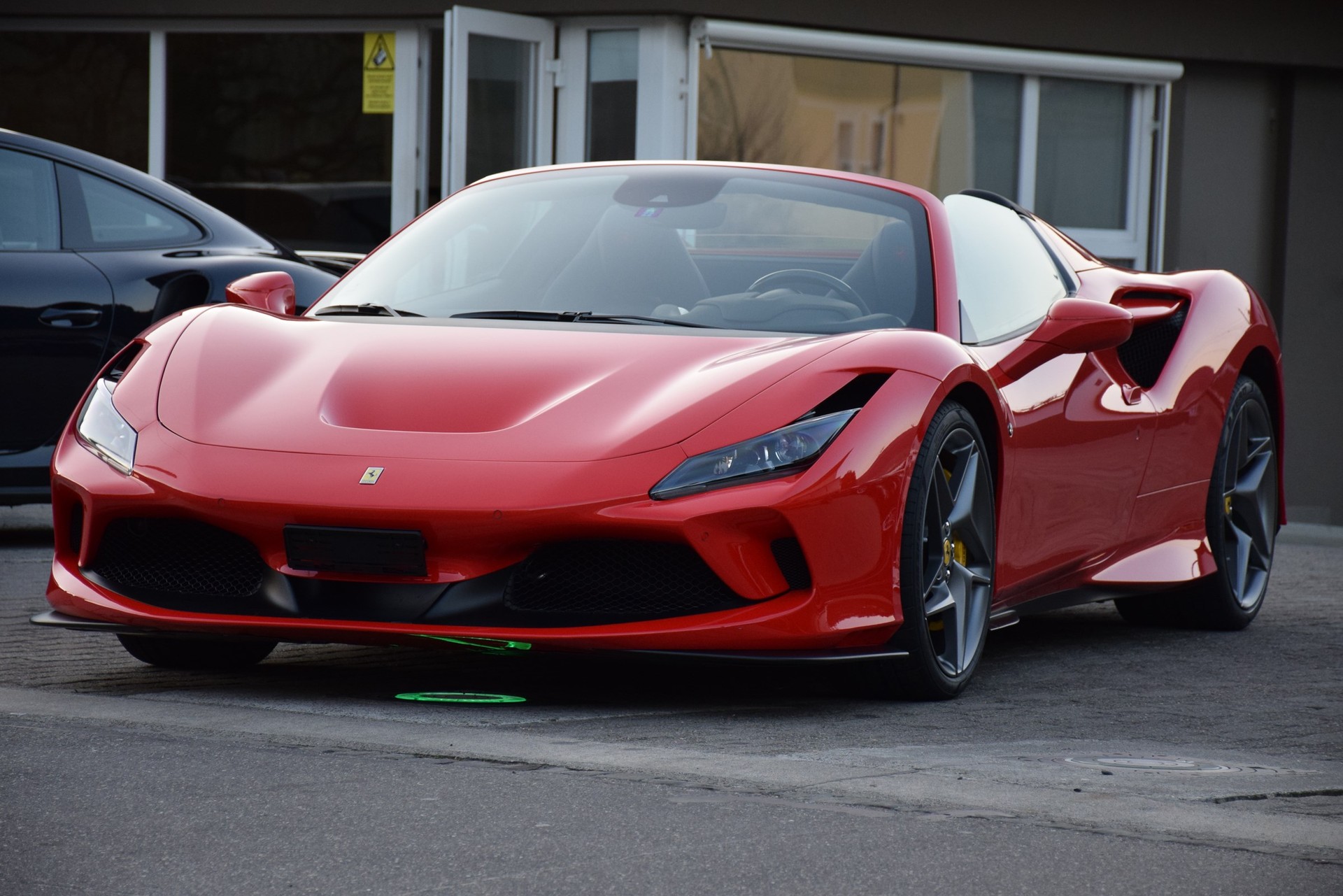 FERRARI F8 Spider-image-0