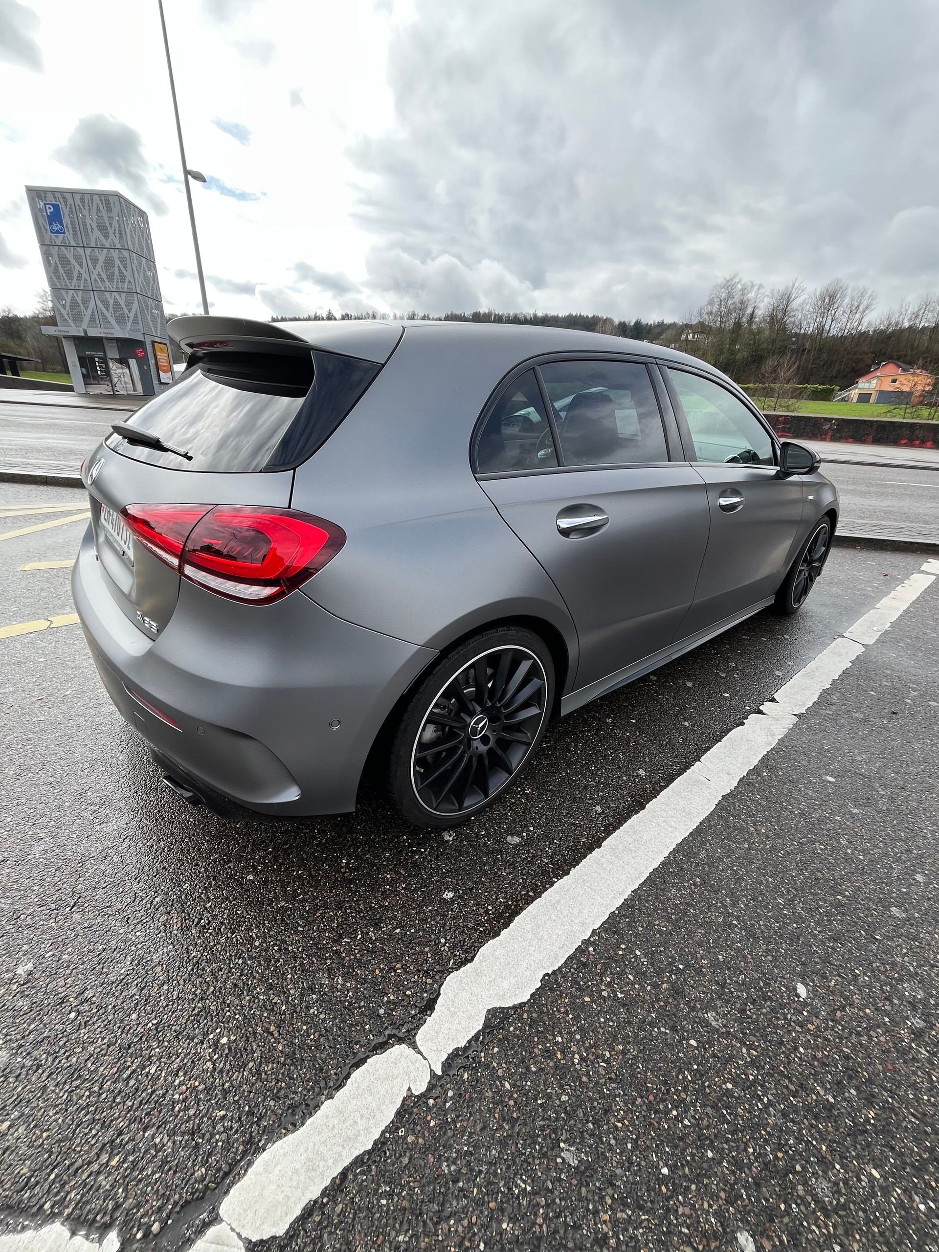 MERCEDES-BENZ A 35 AMG 4Matic Speedshift-image-5