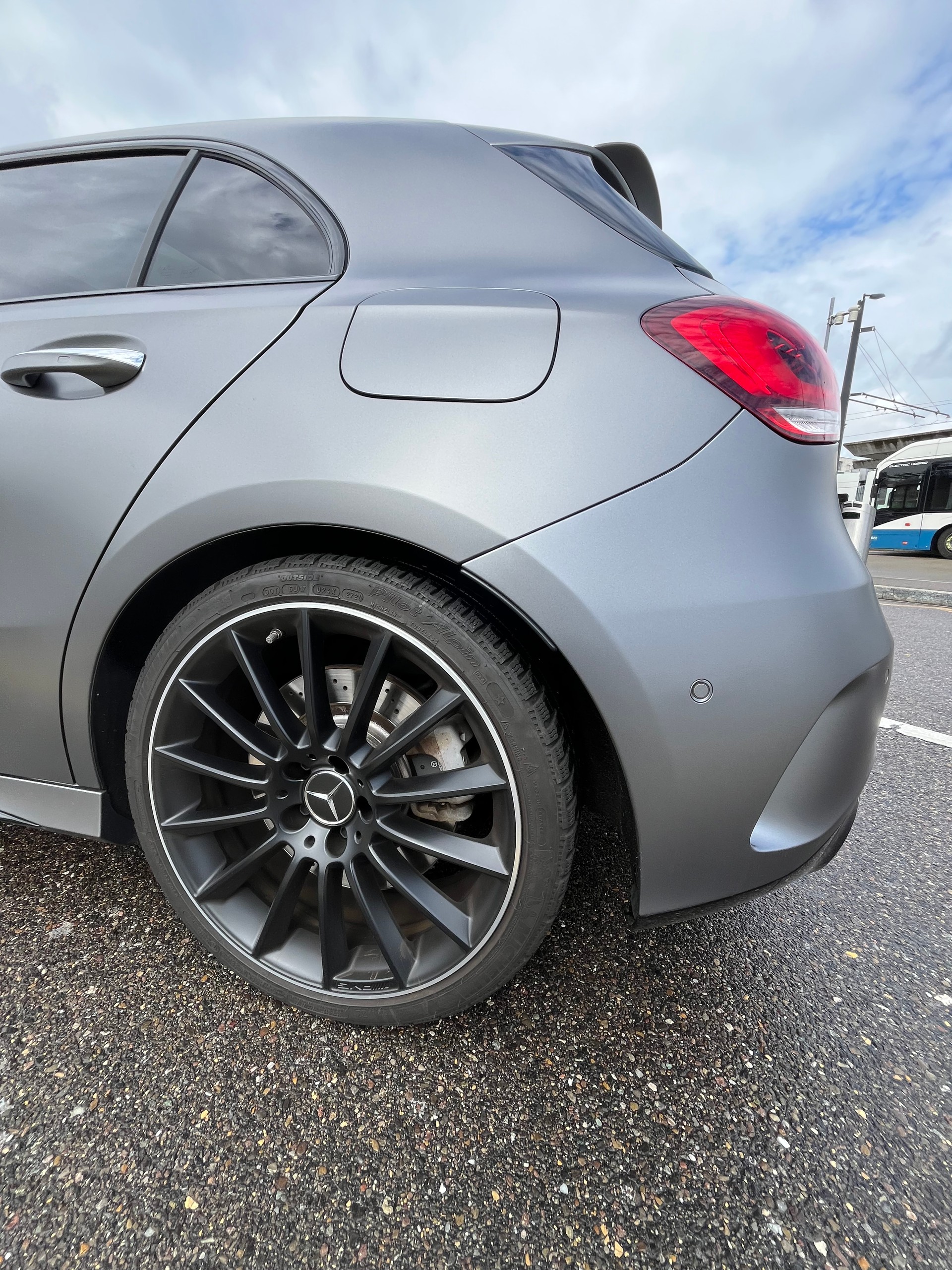 MERCEDES-BENZ A 35 AMG 4Matic Speedshift-image-7