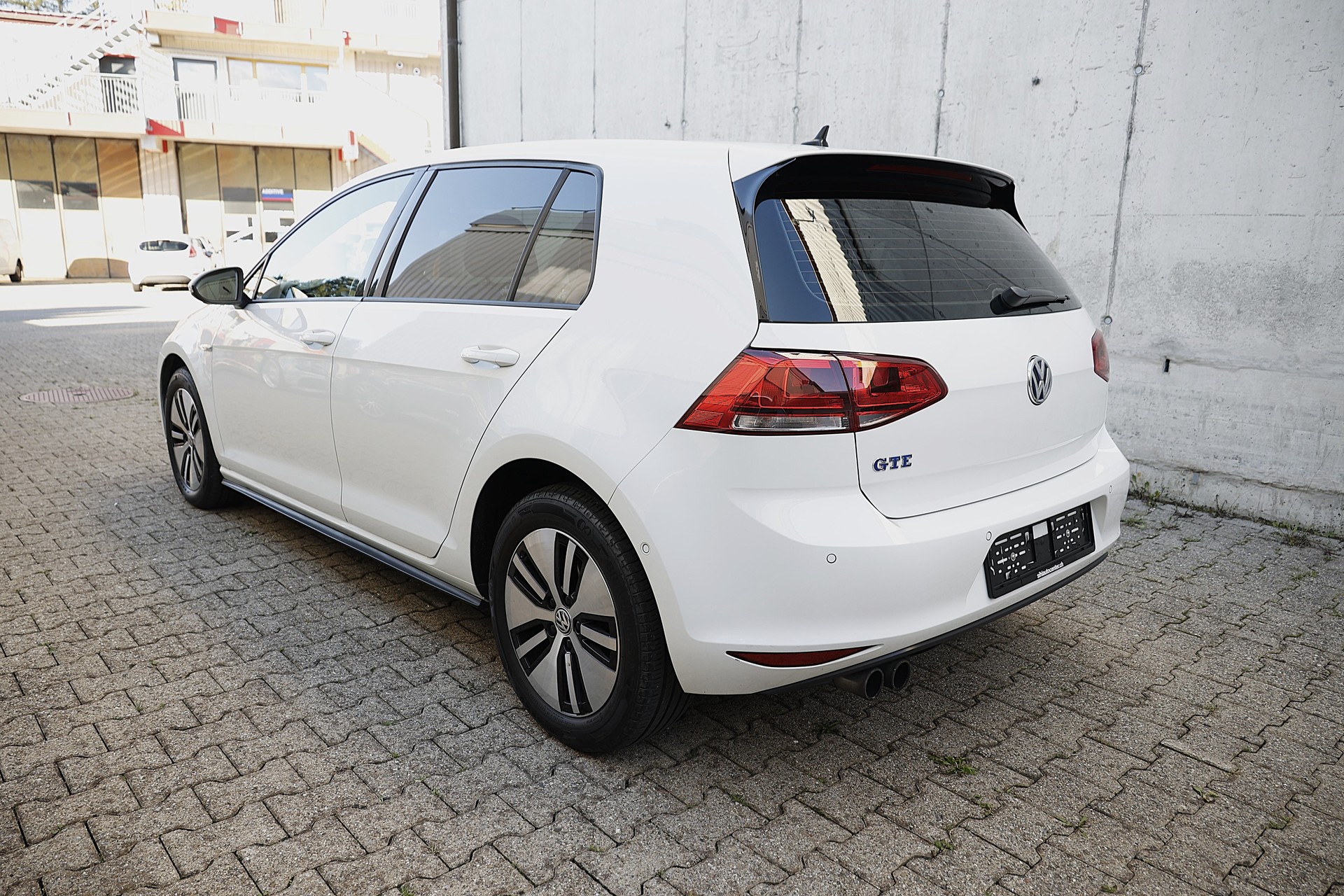 VW Golf 1.4 TSI GTE DSG-showroom-element-1