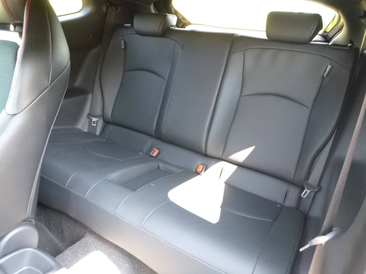 TOYOTA Yaris 1.6 GR Sport-image-10