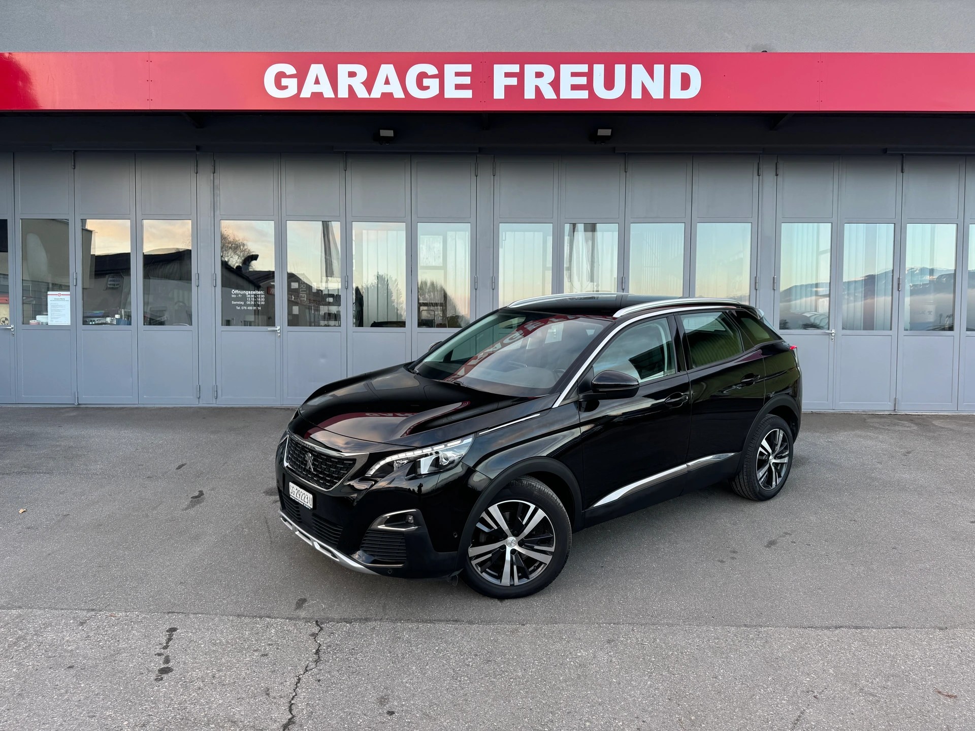 PEUGEOT 3008 1.5 BlueHDi Allure EAT-showroom-element-3