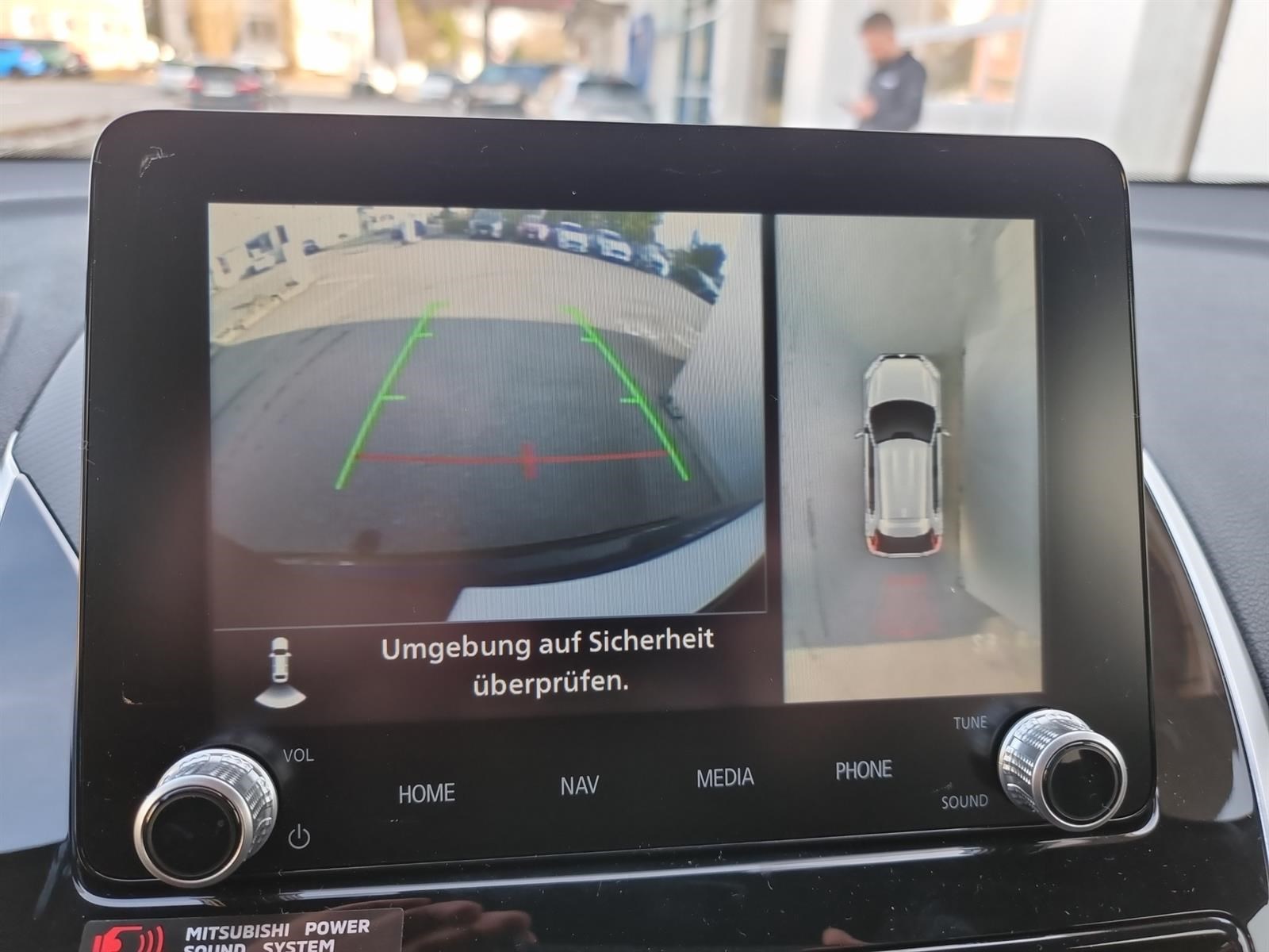 MITSUBISHI Eclipse Cross 2.4 PHEV Intense 4x4-image-7