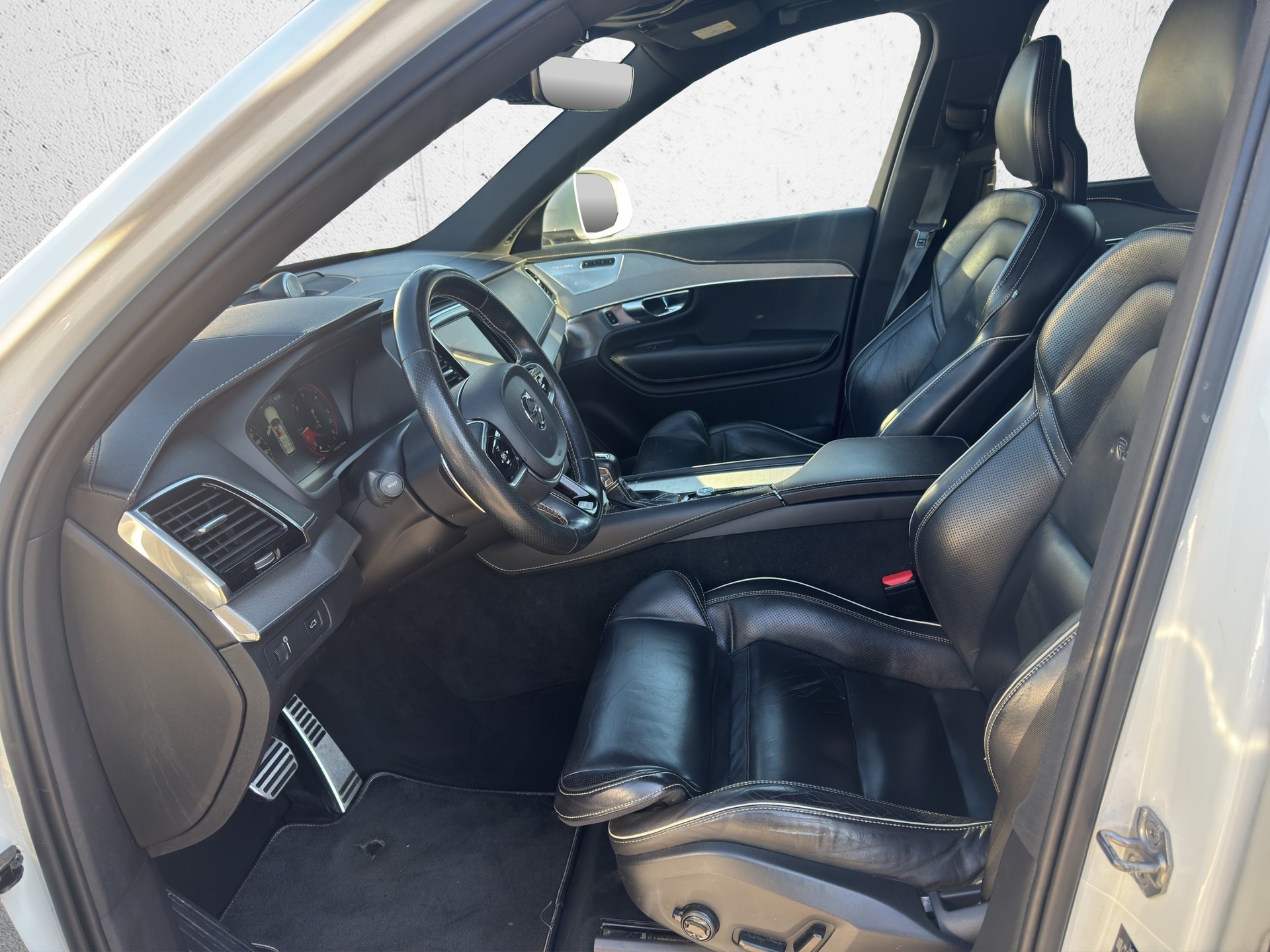 VOLVO XC90 D5 AWD R-Design Geartronic-image-11