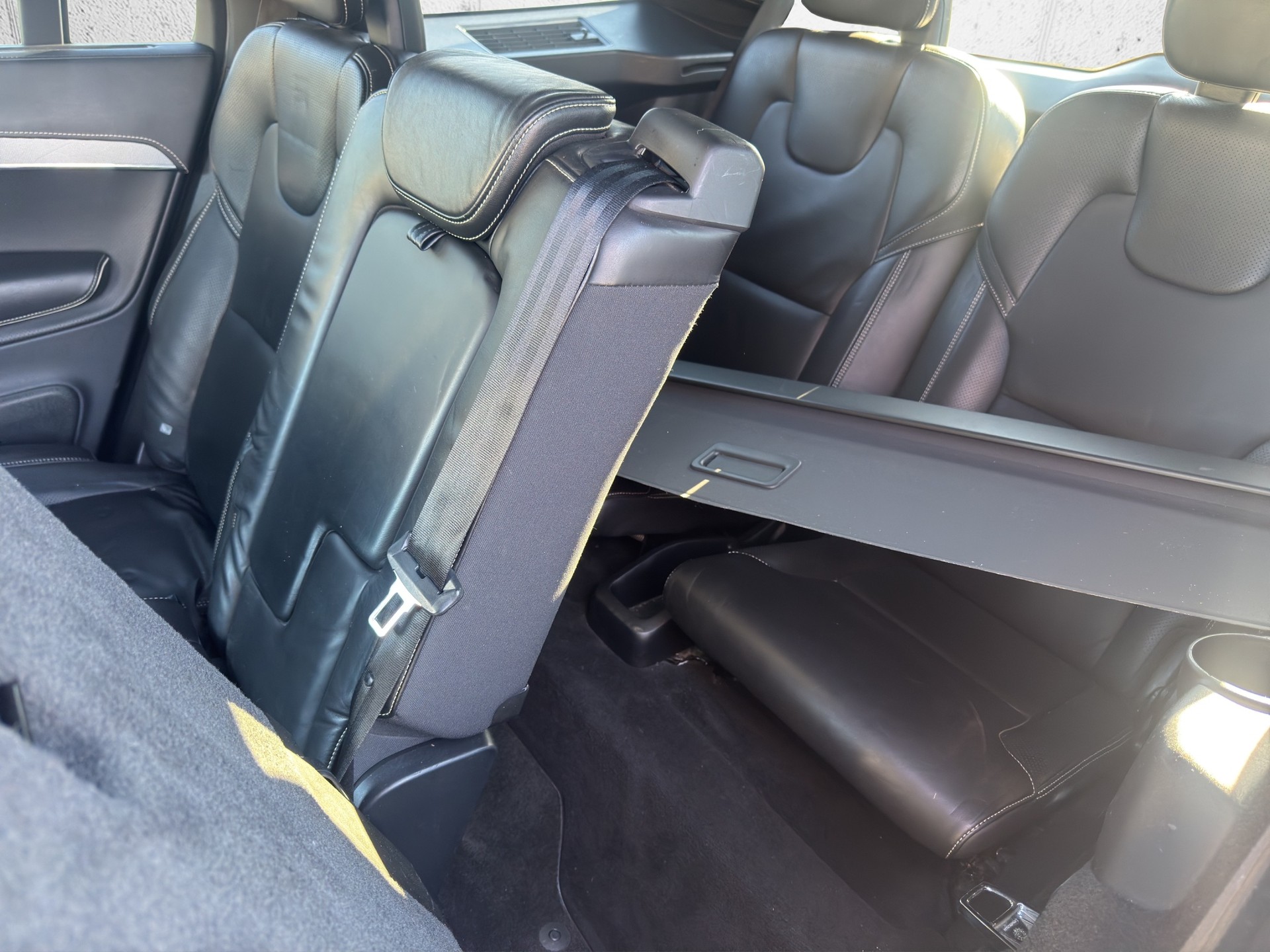VOLVO XC90 D5 AWD R-Design Geartronic-image-7