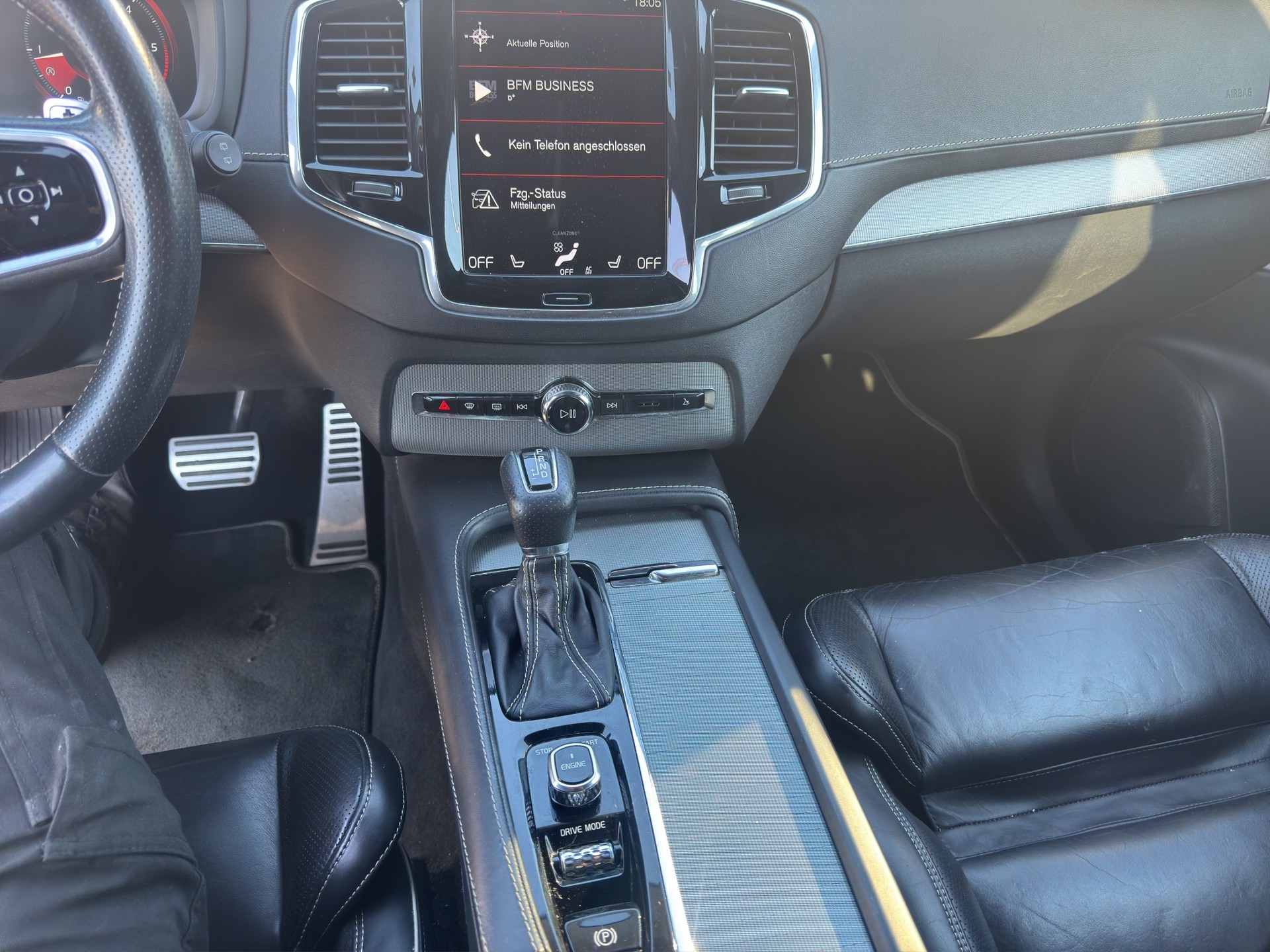 VOLVO XC90 D5 AWD R-Design Geartronic-image-9
