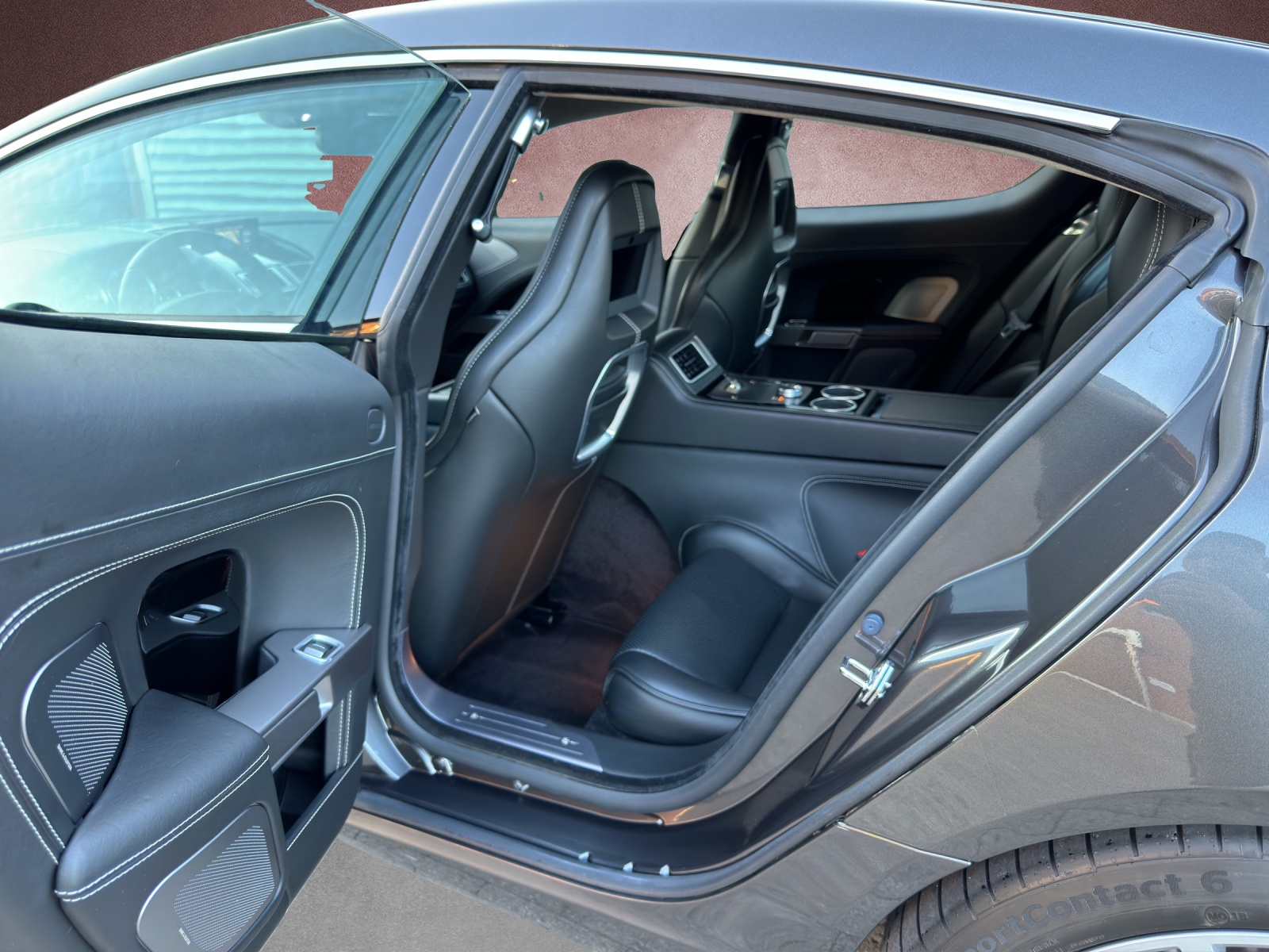 ASTON MARTIN Rapide 5.9 V12 Touchtronic 2-image-13
