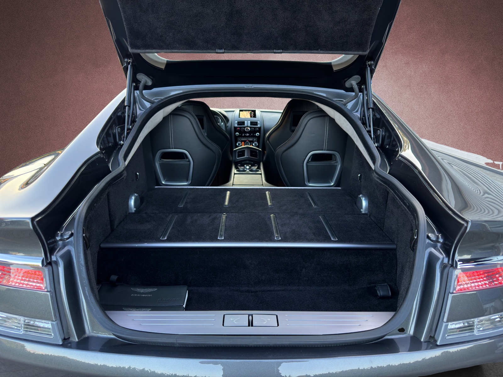 ASTON MARTIN Rapide 5.9 V12 Touchtronic 2-image-10