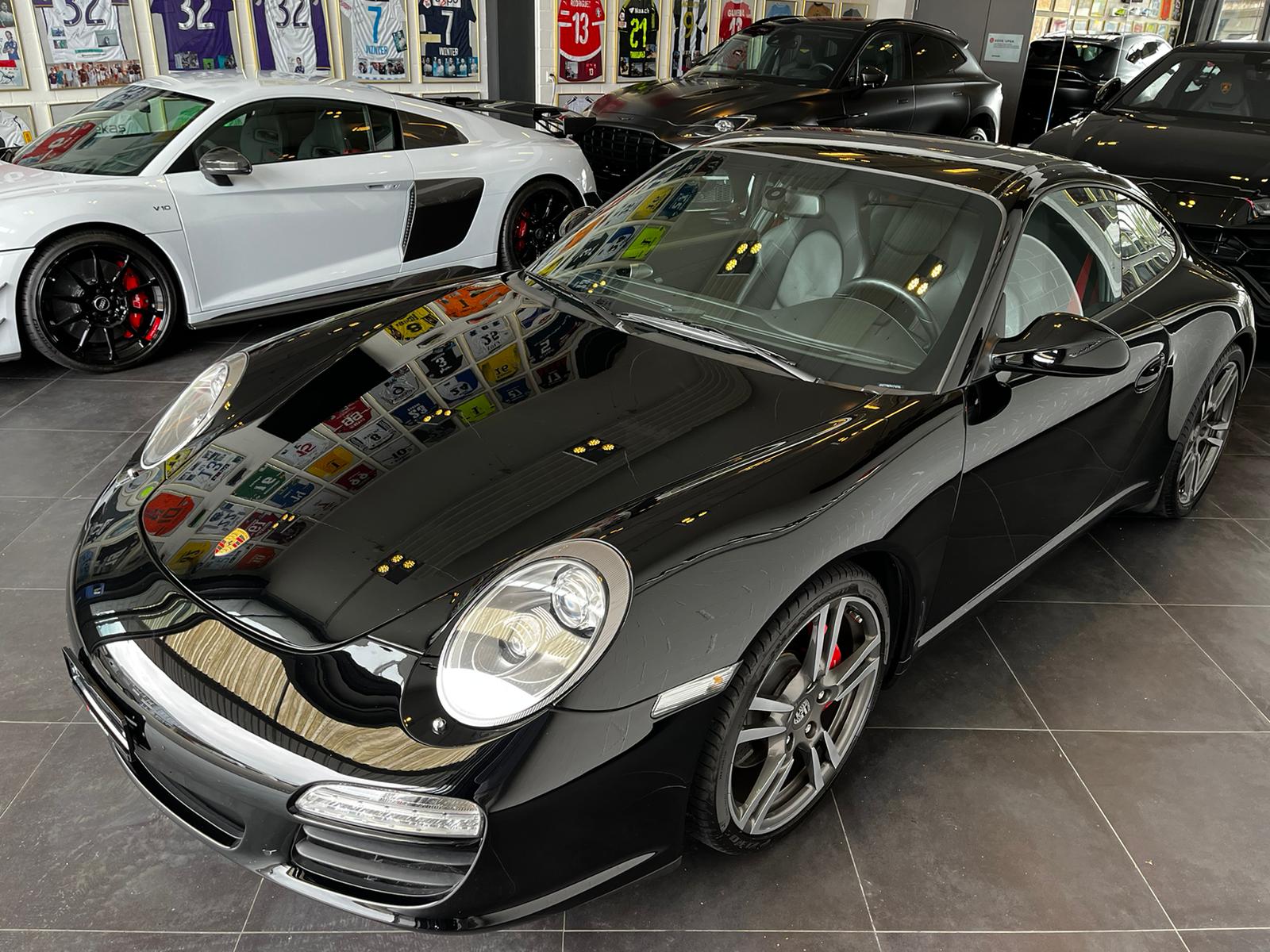 PORSCHE 911 Carrera S-showroom-element-3