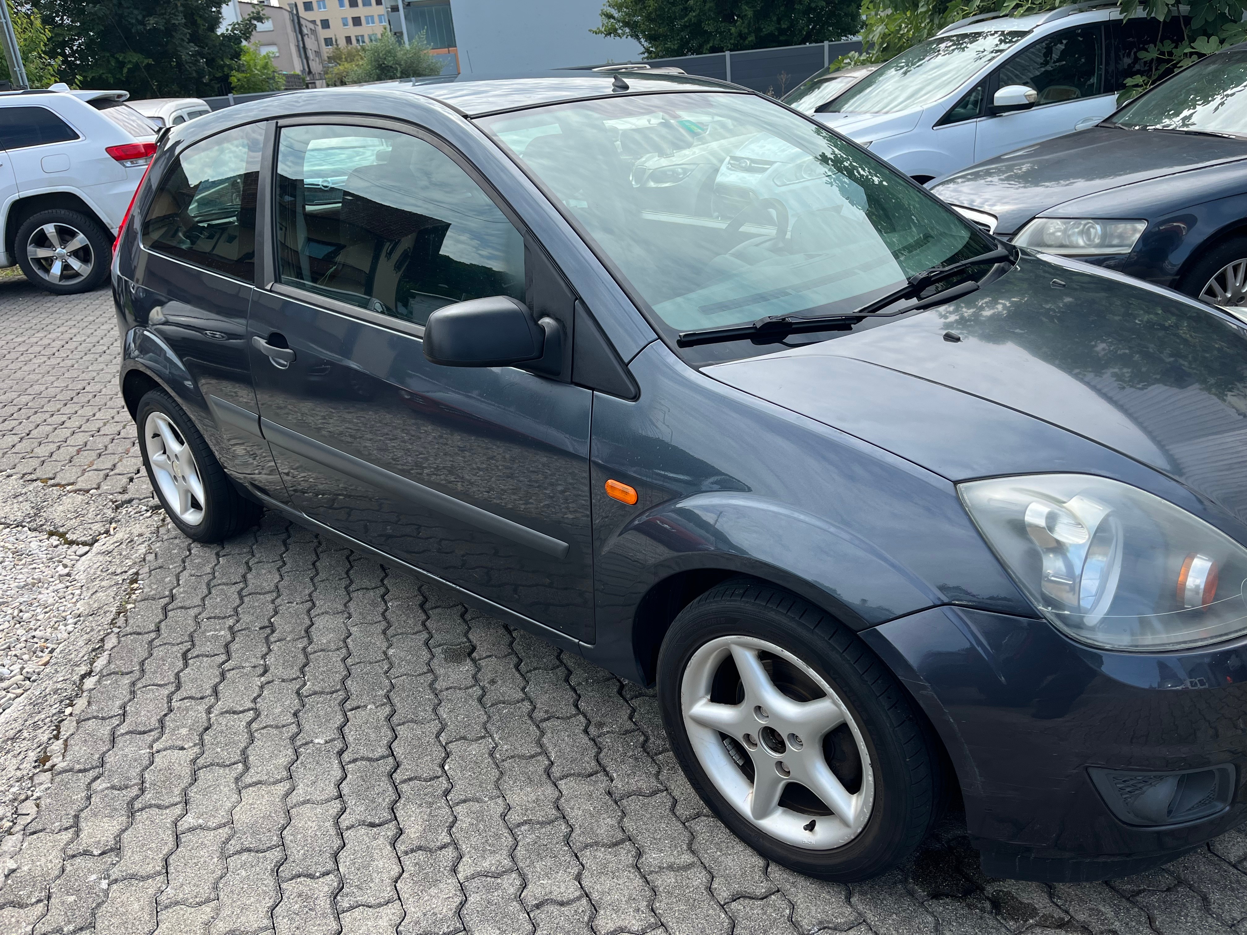 FORD Fiesta 1.6 (Kleinwagen) Ford FORD Fiesta 1.6 (Kleinwagen)