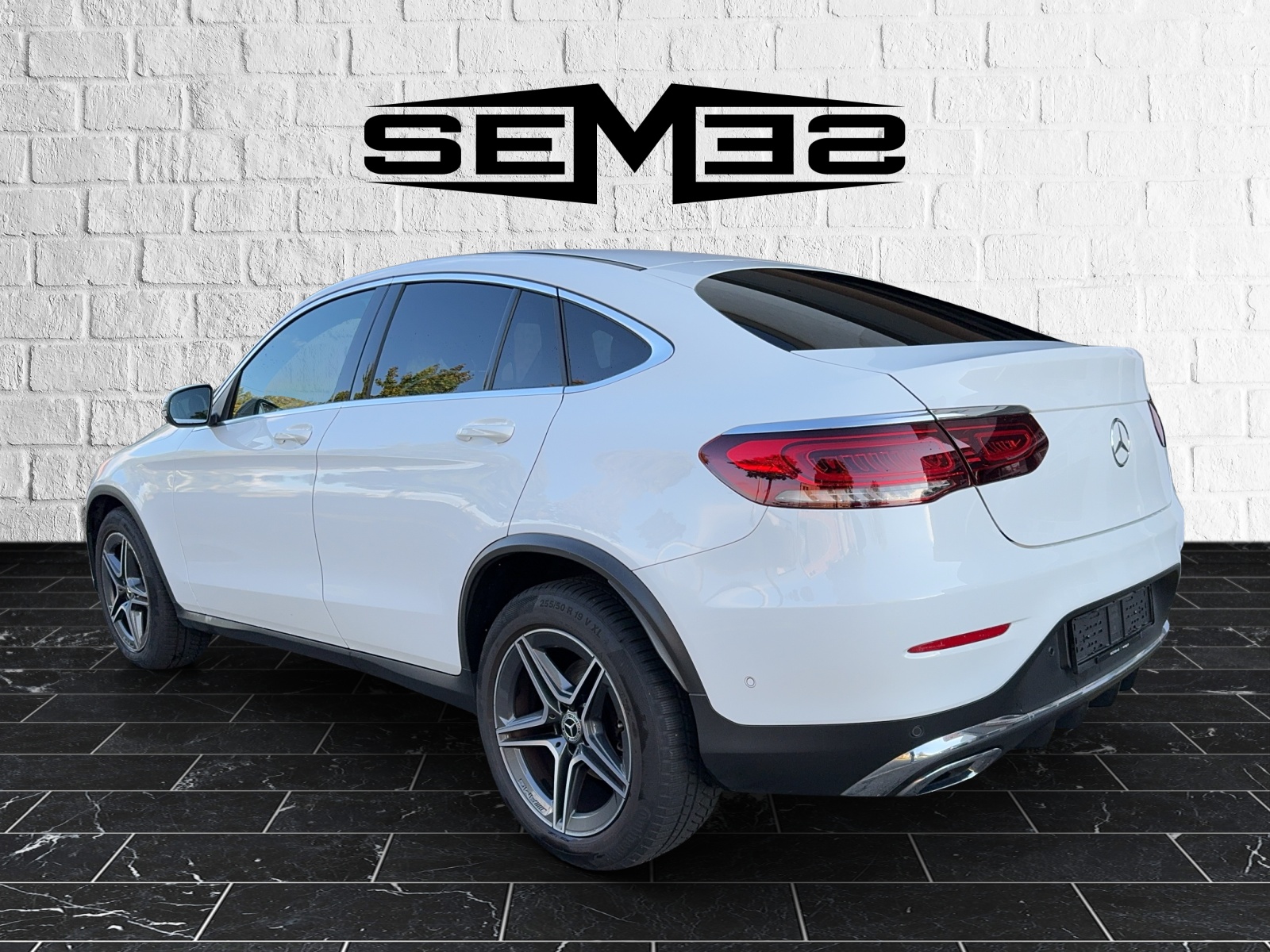 MERCEDES-BENZ GLC Coupé 220 d AMG Line 4Matic 9G-Tronic-showroom-element-2