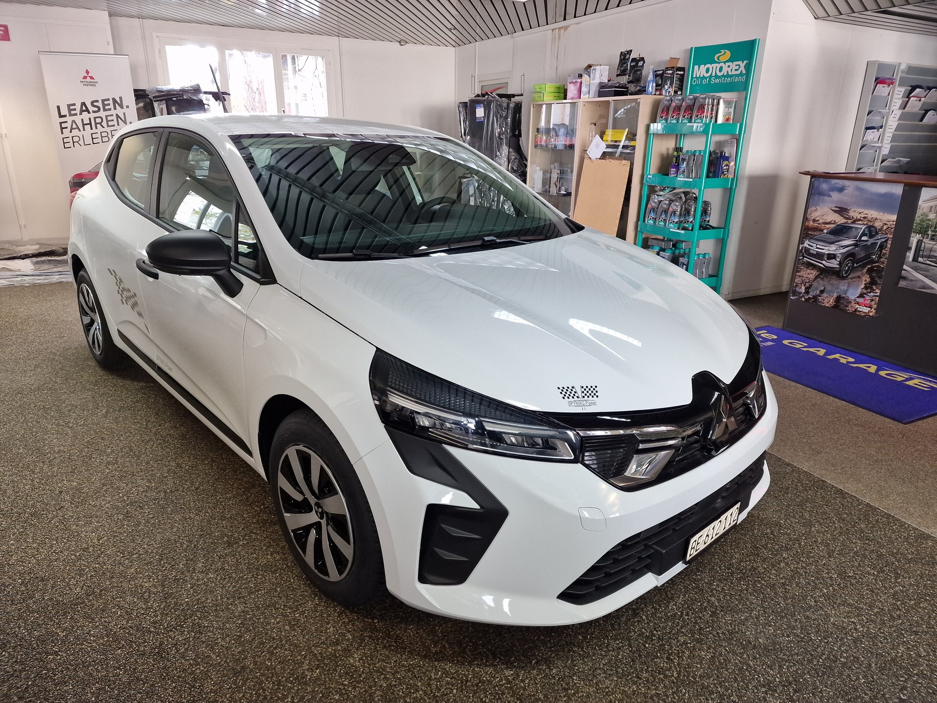 MITSUBISHI COLT 1.0 Inform-showroom-element-1