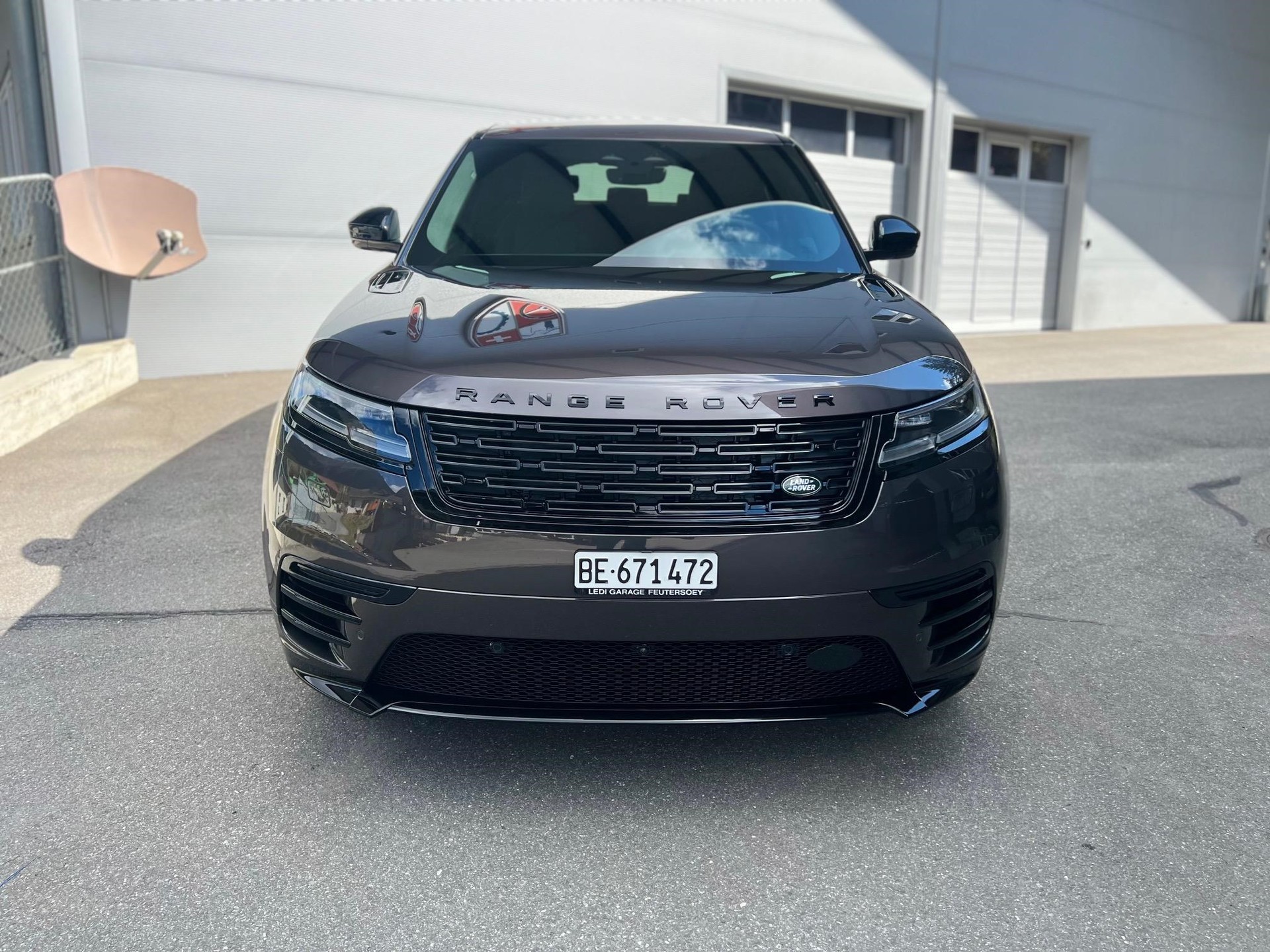LAND ROVER Range Rover Velar 2.0 P400e Dynamic SE-showroom-element-1