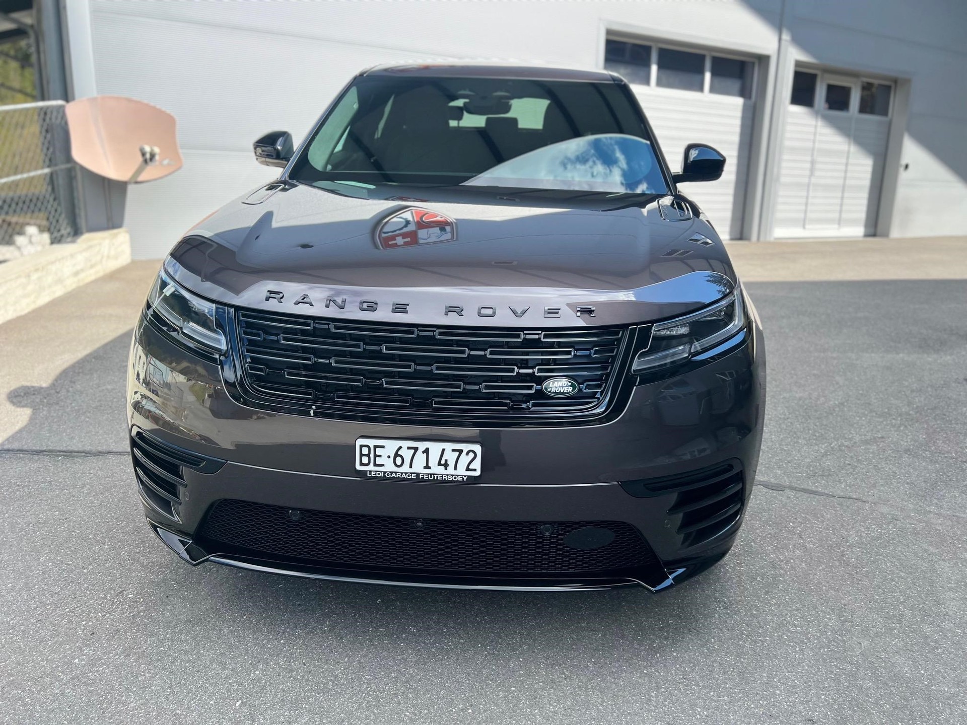 LAND ROVER Range Rover Velar 2.0 P400e Dynamic SE-showroom-element-2