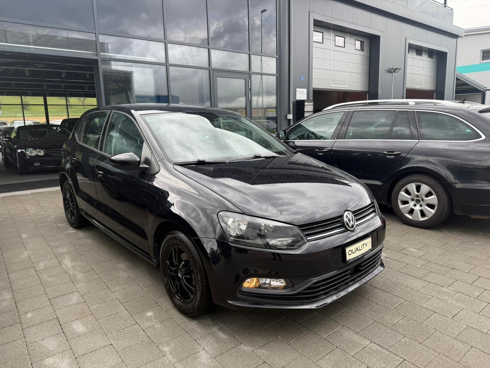VW Polo 1.0 BMT Trendline-showroom-element-1