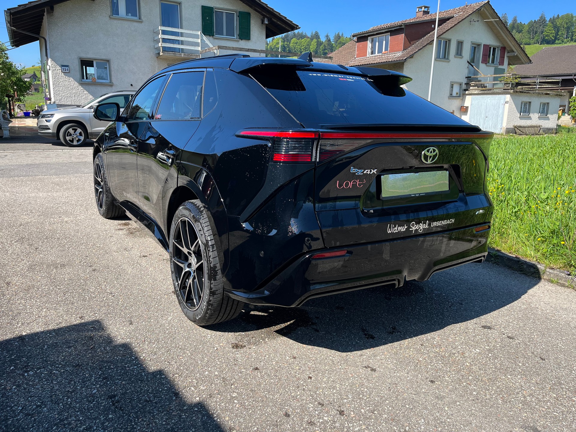 TOYOTA bZ4X Premium 71,4 kWh 4WD-showroom-element-2