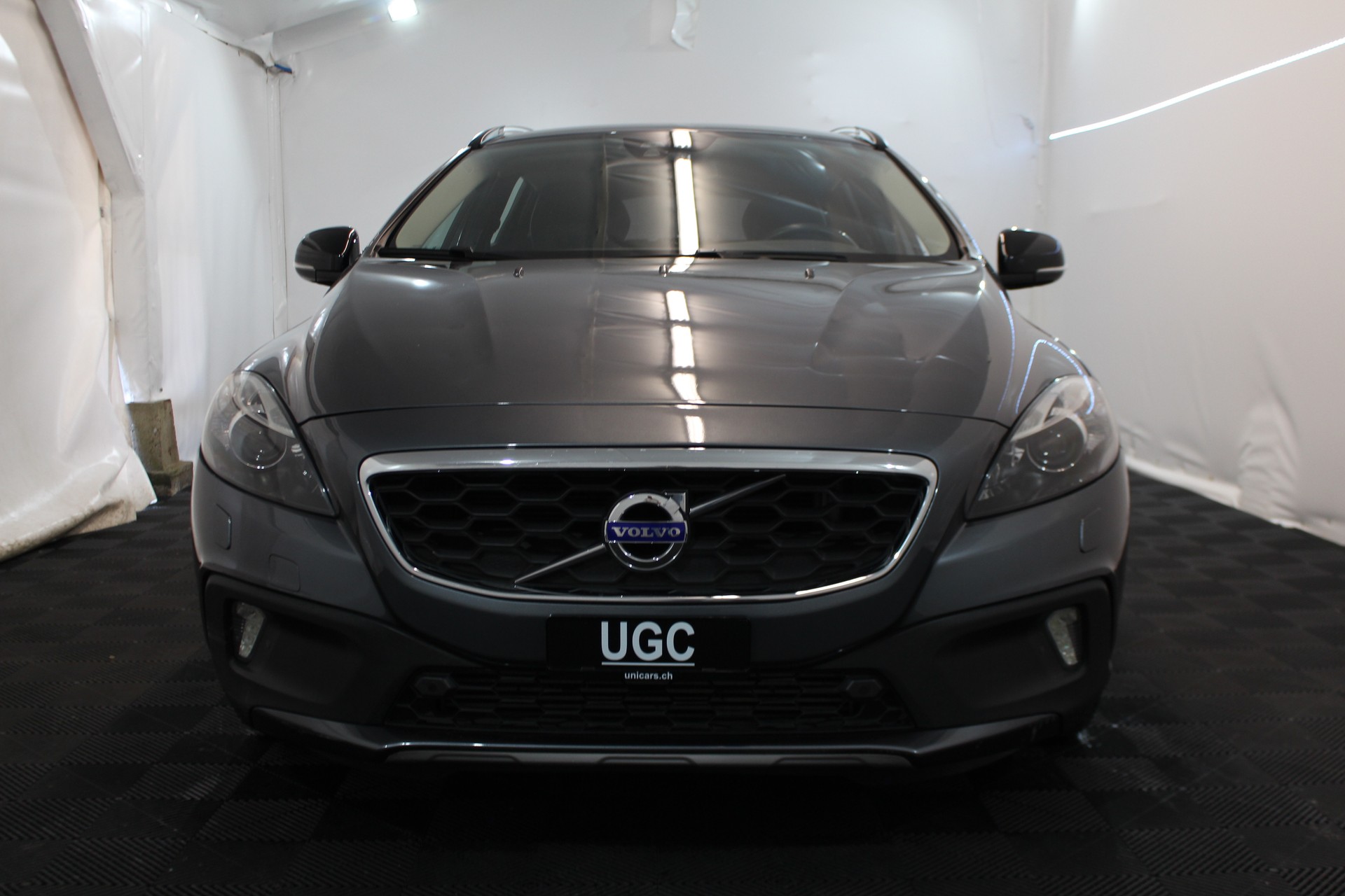 VOLVO V40 Cross Country T4 2.0 AWD Geartronic-showroom-element-1