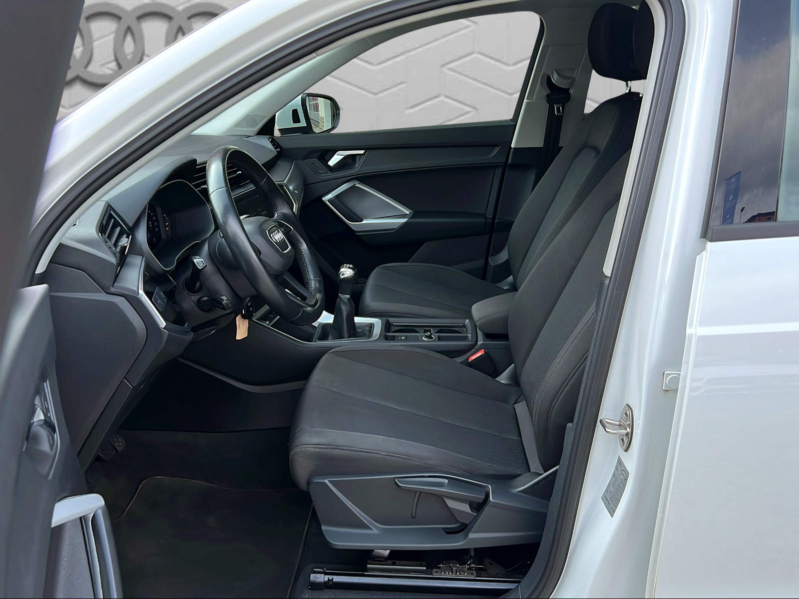 AUDI Q3 35 TFSI-image-6