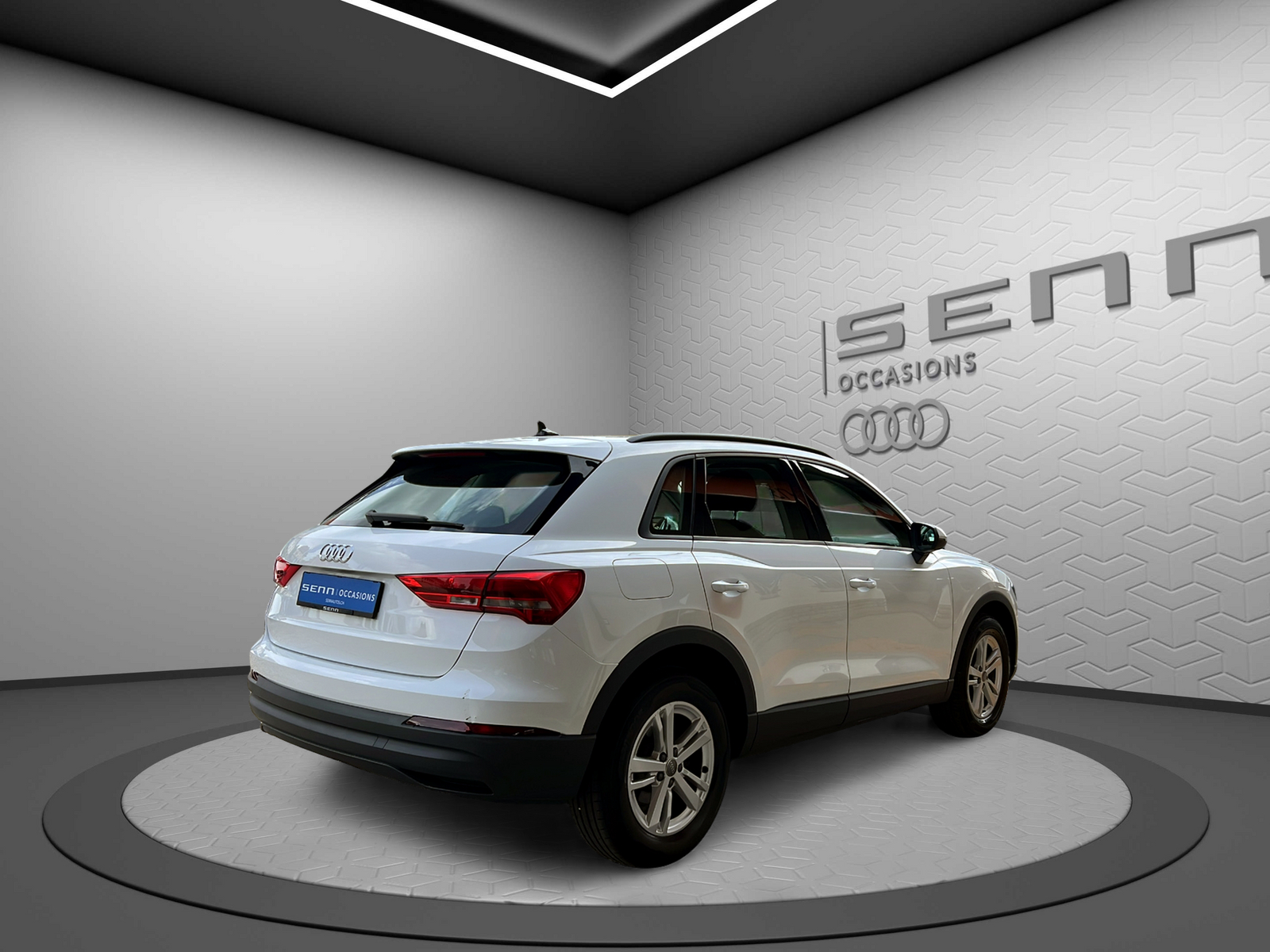 AUDI Q3 35 TFSI-showroom-element-2