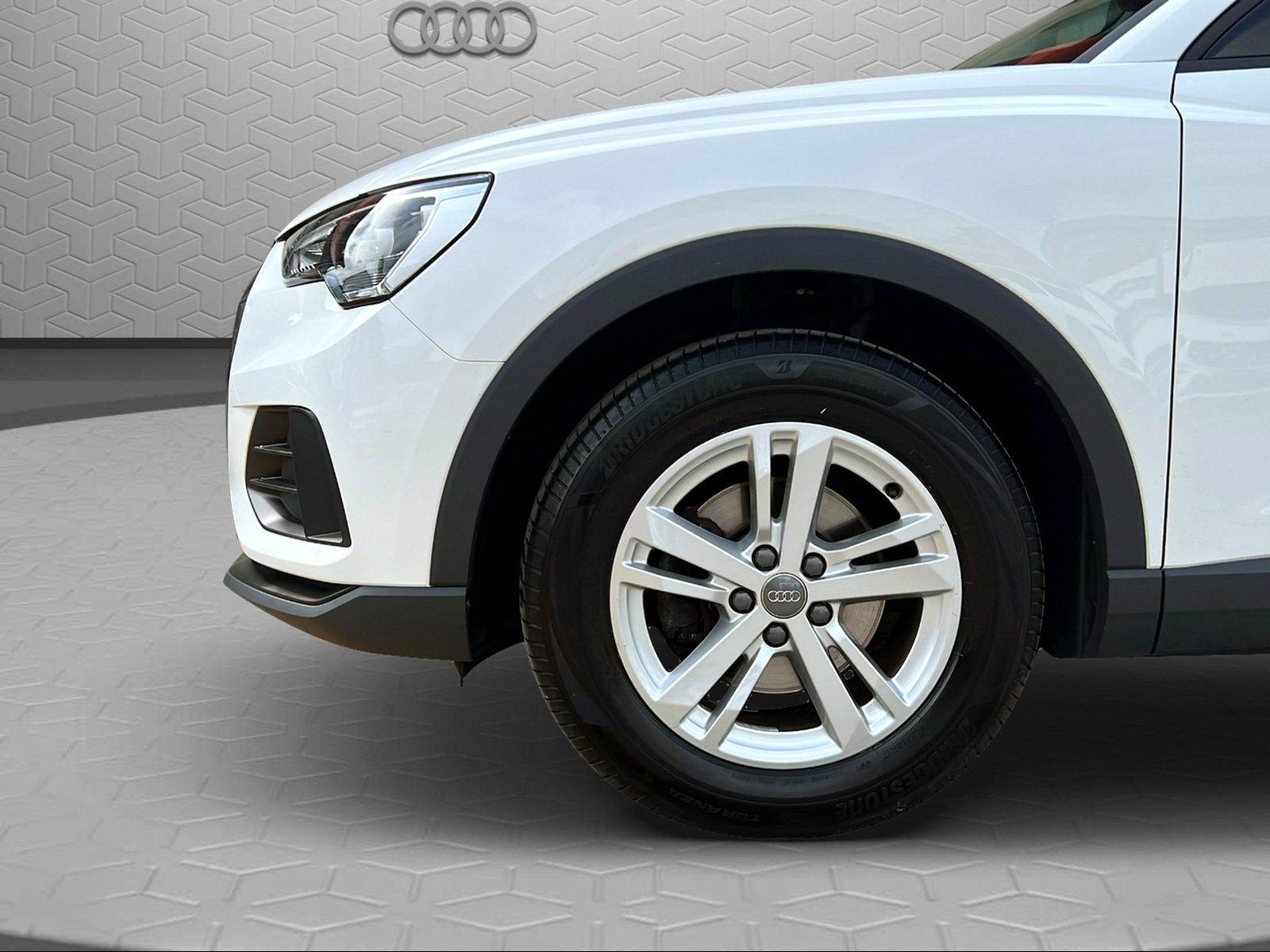 AUDI Q3 35 TFSI-image-5