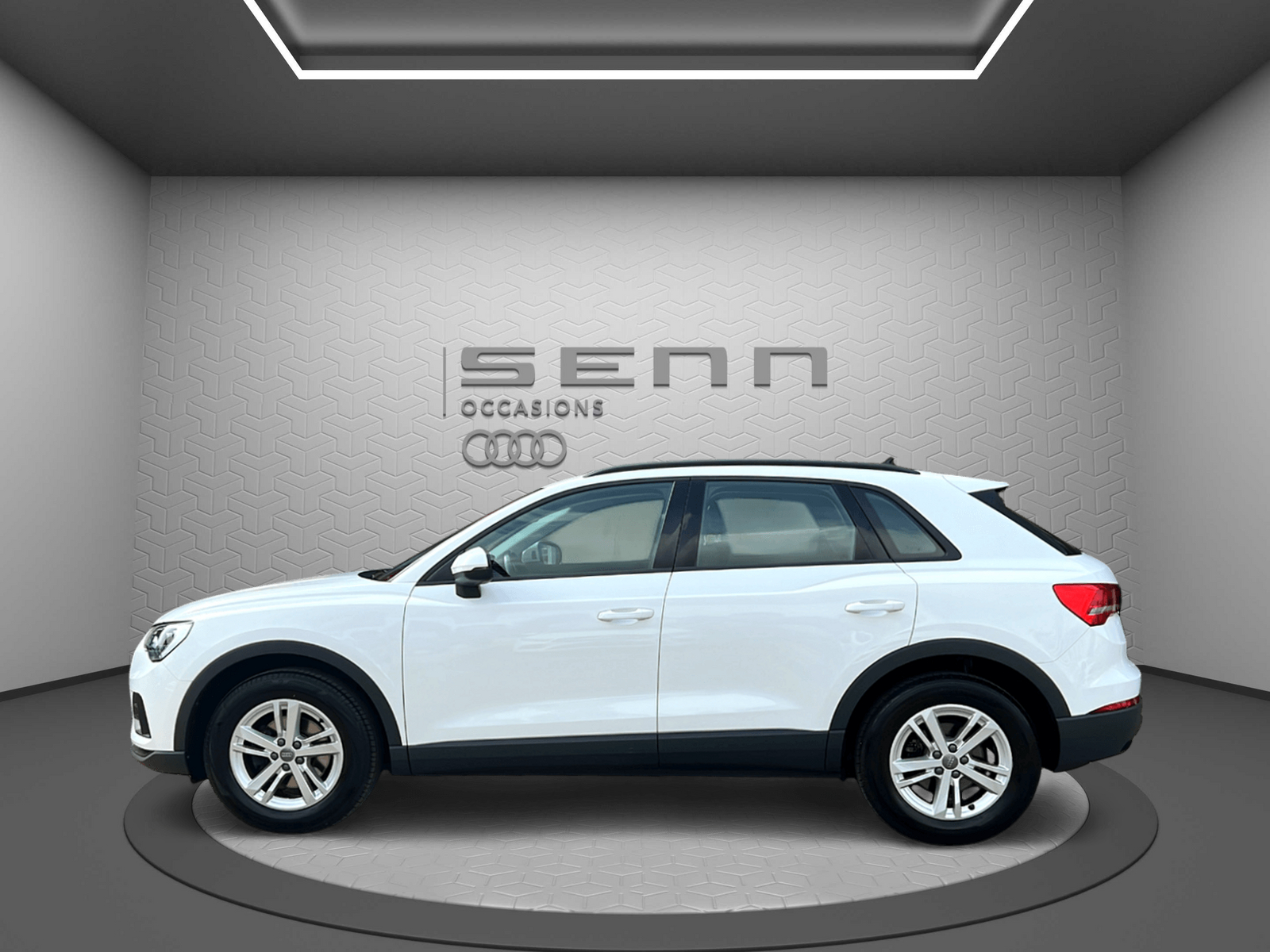 AUDI Q3 35 TFSI-showroom-element-1
