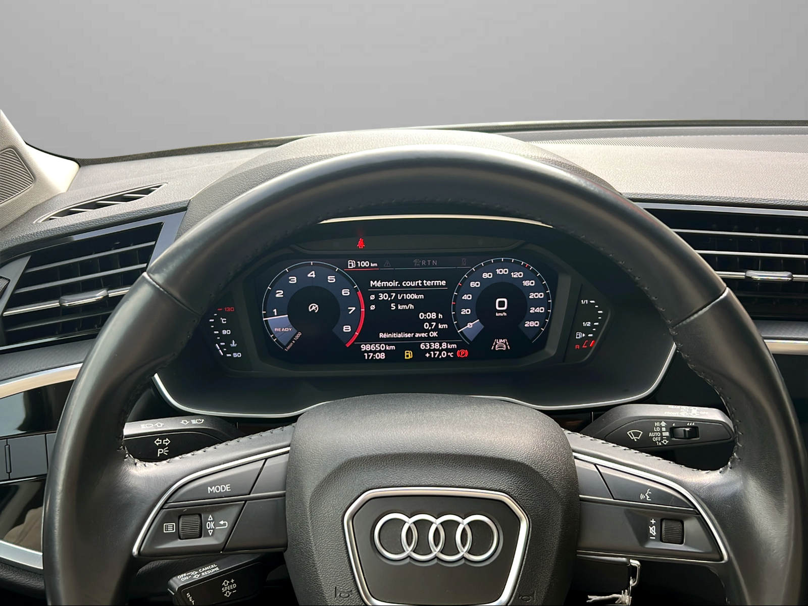 AUDI Q3 35 TFSI-image-8