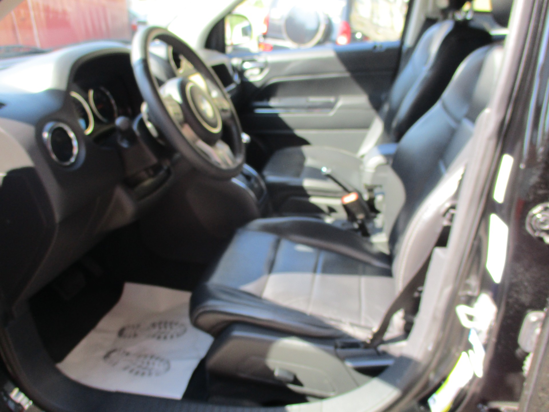 JEEP Compass 2.4 Limited CVT-image-8
