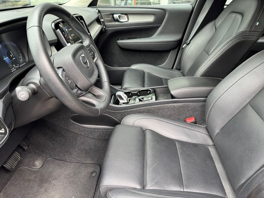 VOLVO XC40 1.5 T4 PiH Inscription-showroom-element-2