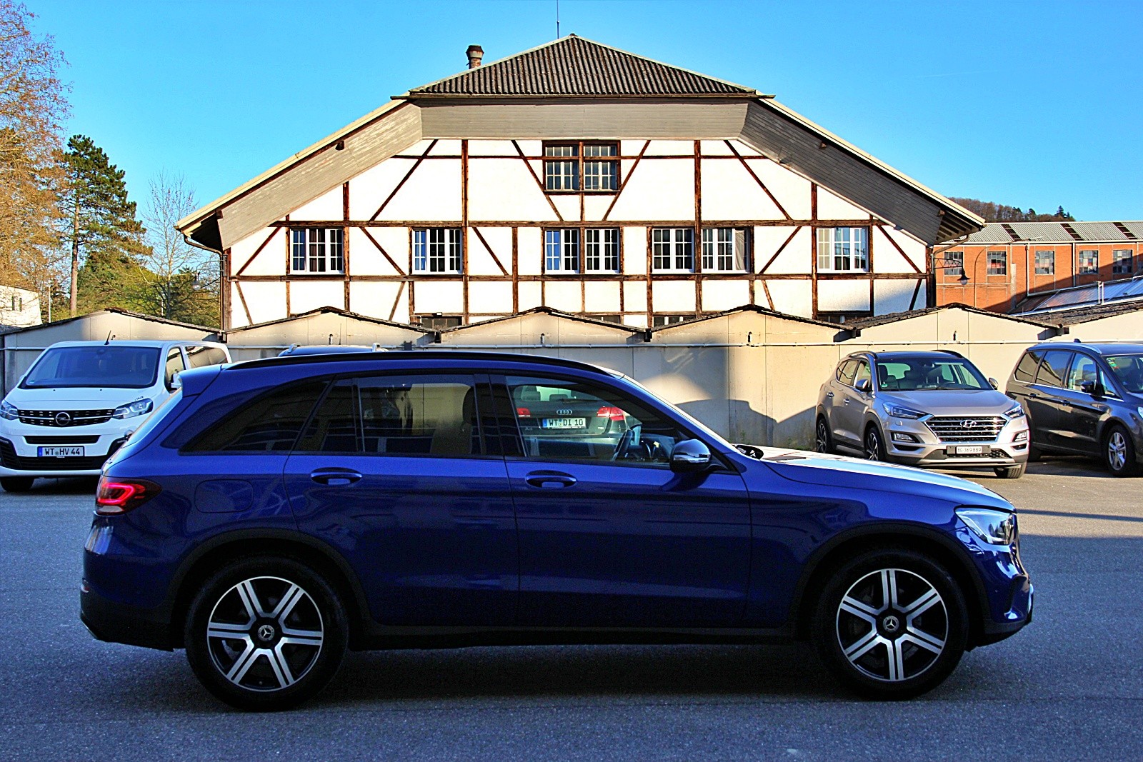 MERCEDES-BENZ GLC 200 4Matic 9G-Tronic-image-5
