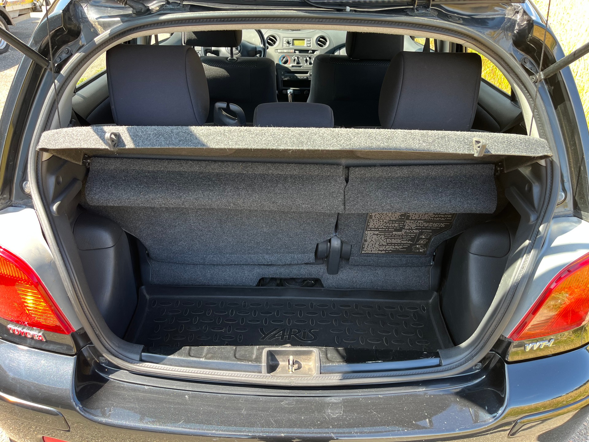 TOYOTA Yaris 1.5 TS-image-12