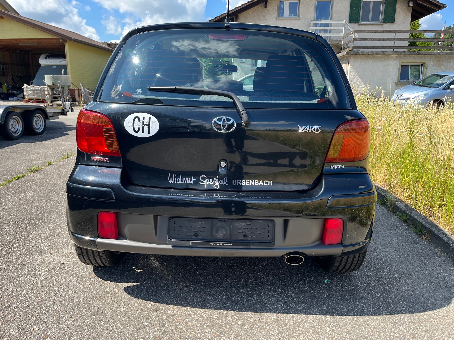 TOYOTA Yaris 1.5 TS-showroom-element-3