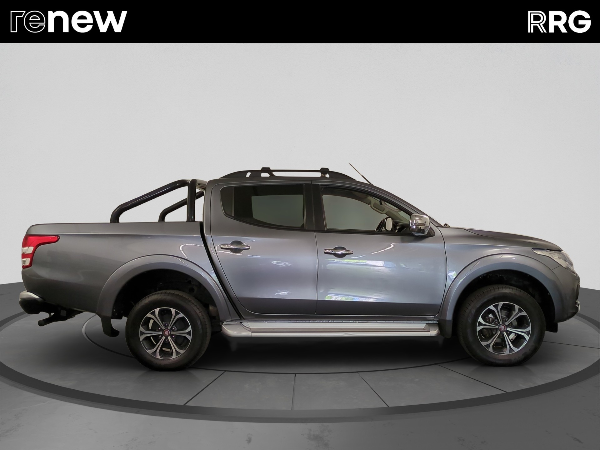 FIAT Fullback LX 2.4 MJ DC Swiss 4WD A-showroom-element-1