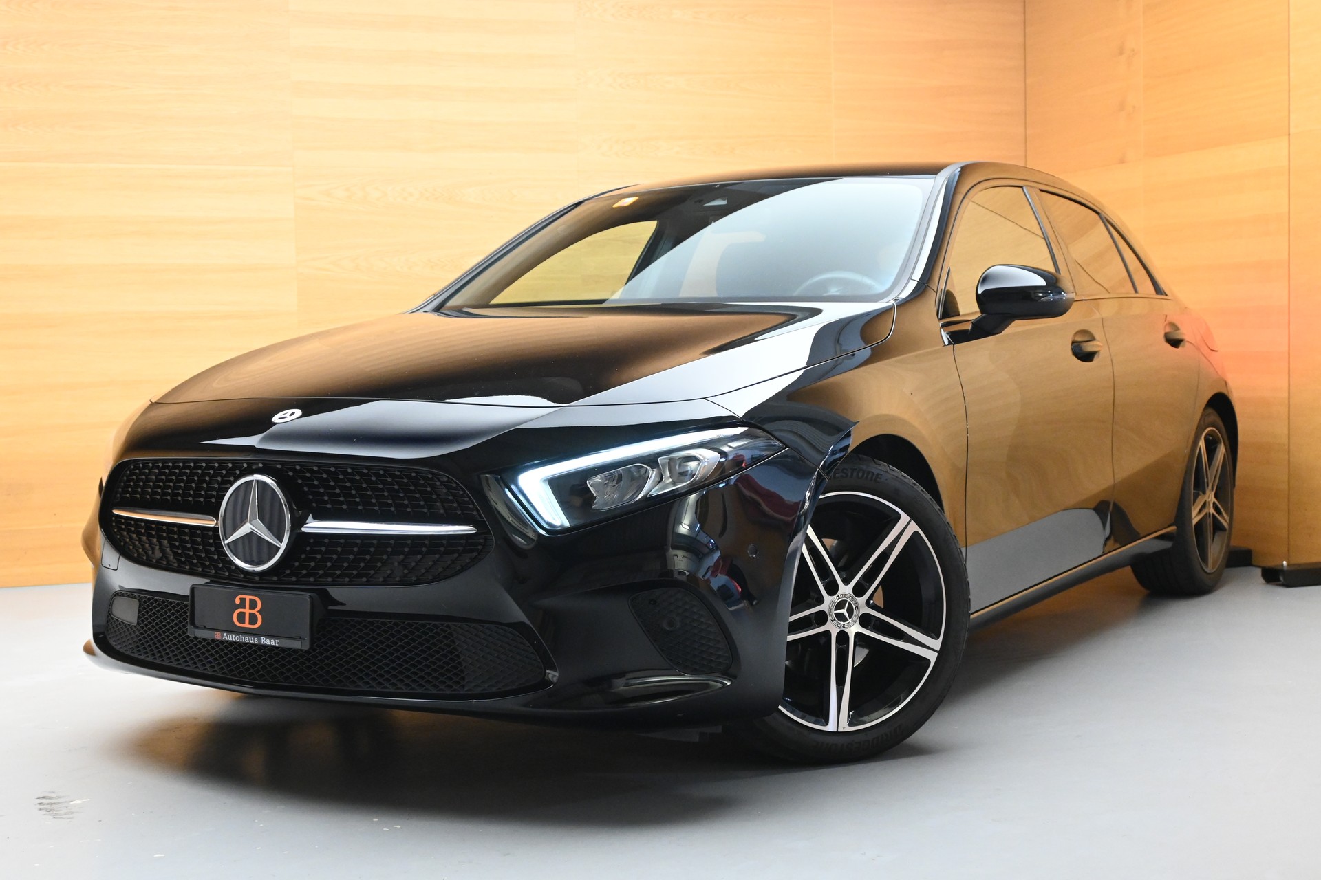 MERCEDES-BENZ A 180 Night Star 7G-DCT