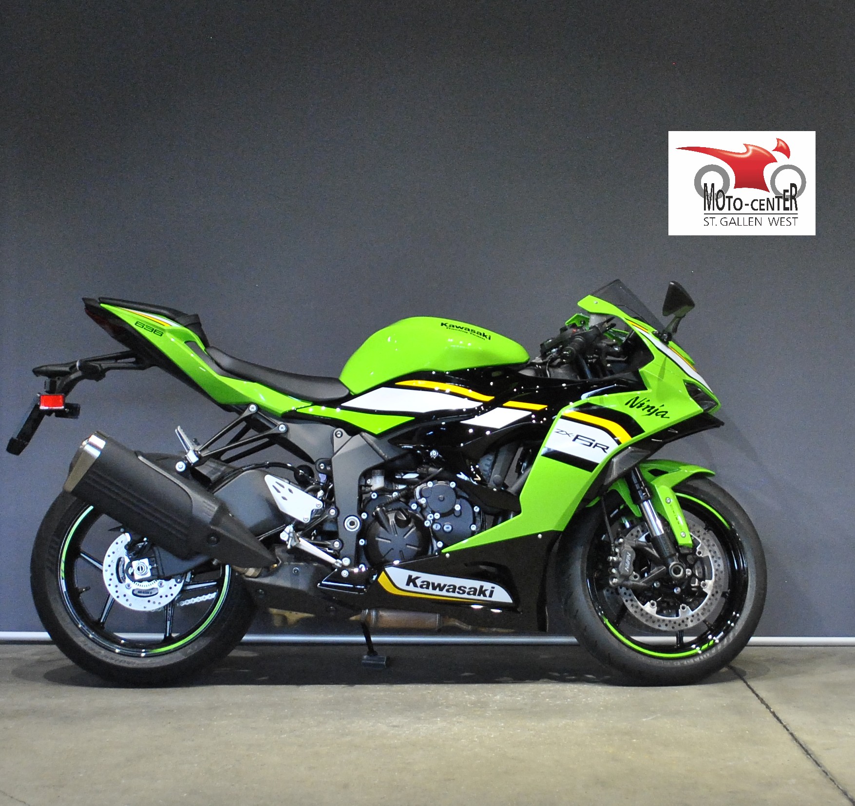 ちか ま 23CM KAWASAKI NINJA ZX-10R - acheter un véhicule d'occasion