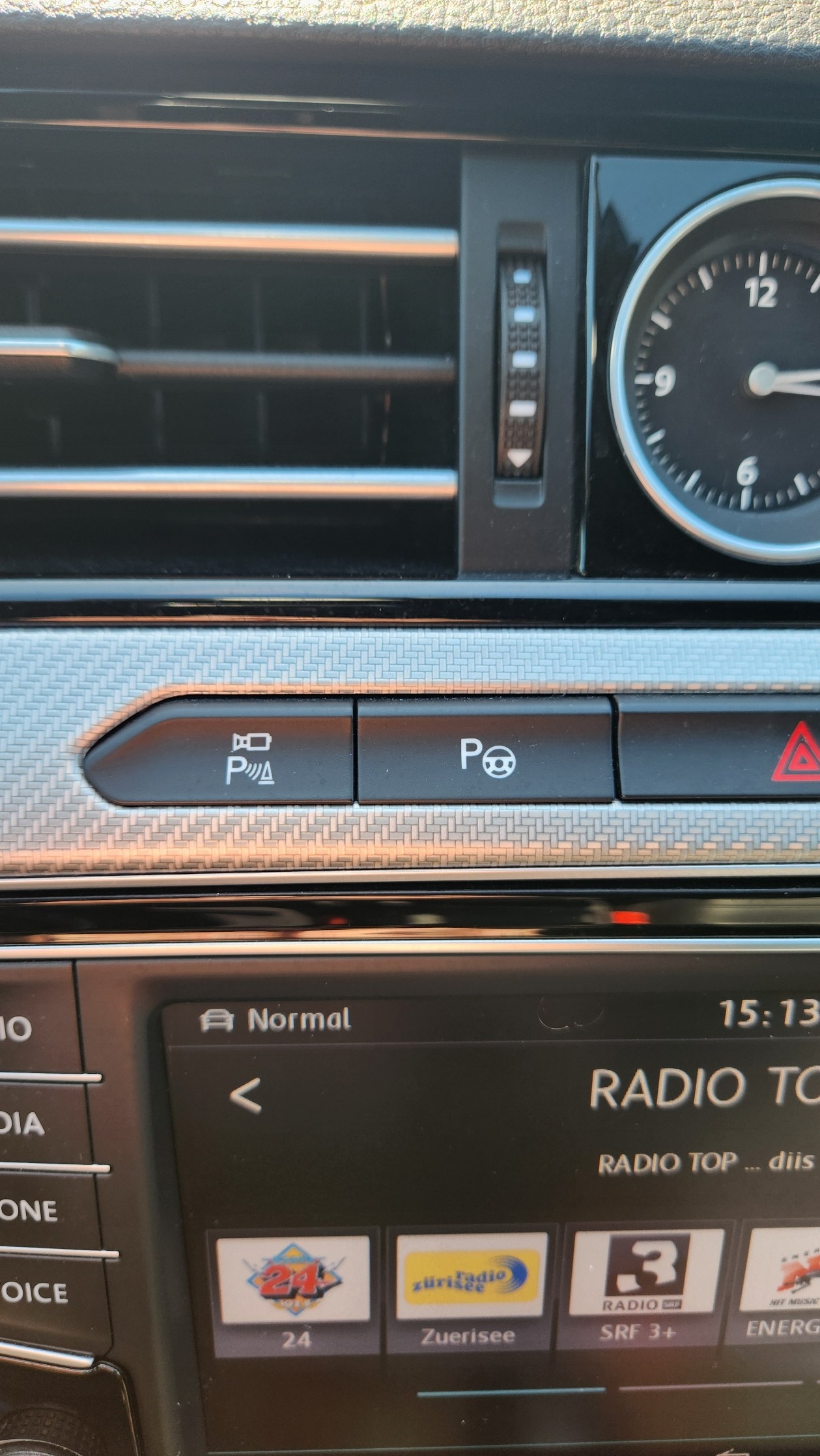 VW Passat Variant 2.0 TDI SCR BMT Sport DSG R-Line-image-9