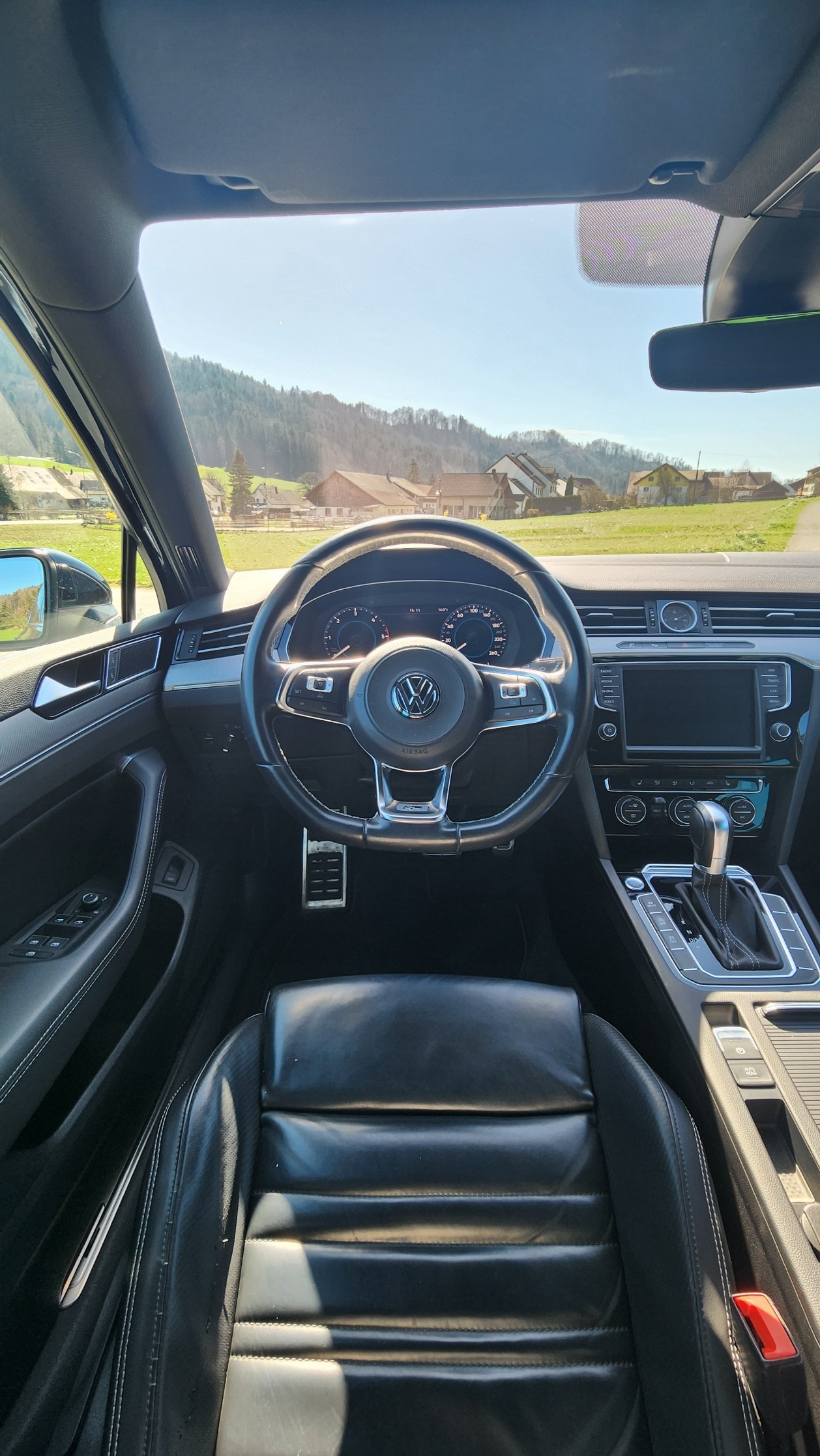 VW Passat Variant 2.0 TDI SCR BMT Sport DSG R-Line-image-5