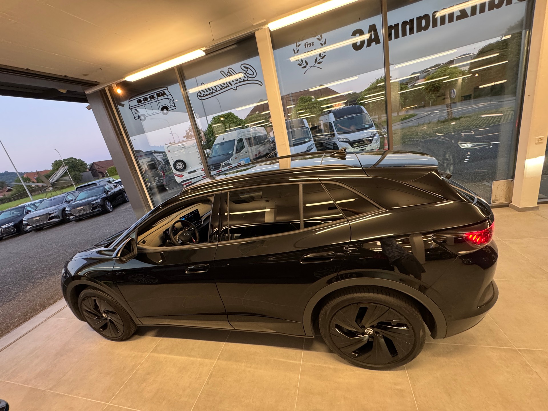 VW ID.4 GTX 77 kWh 4Motion (340PS) *Np.83'530.-* AHK PanoDach el.Sitze mit Memory🇨🇭CH Auslieferung-image-8