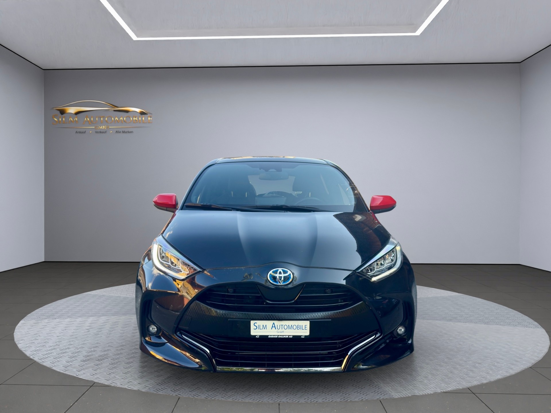 TOYOTA Yaris 1.5 Pop e-CVT-showroom-element-2