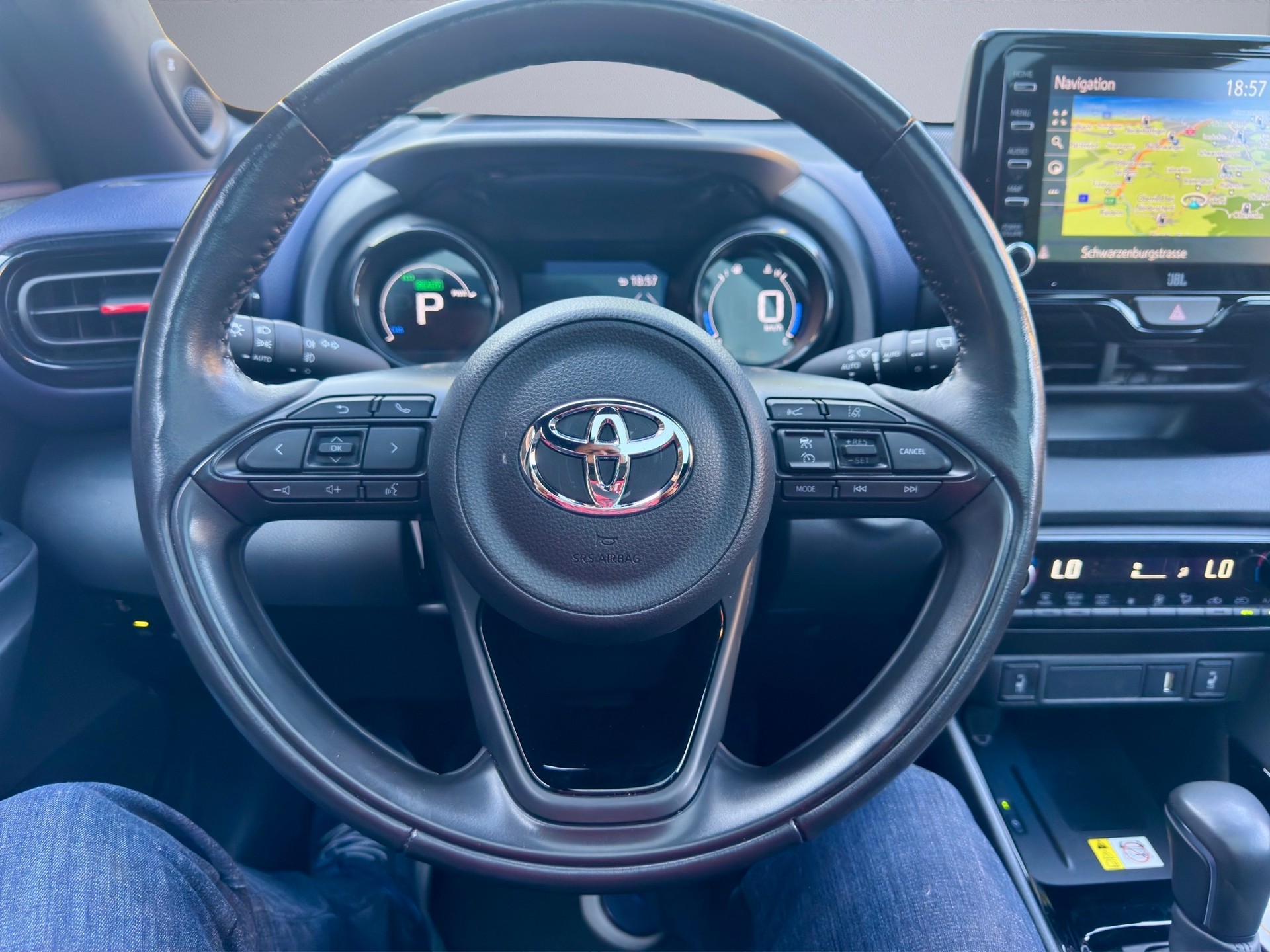 TOYOTA Yaris 1.5 Pop e-CVT-image-11