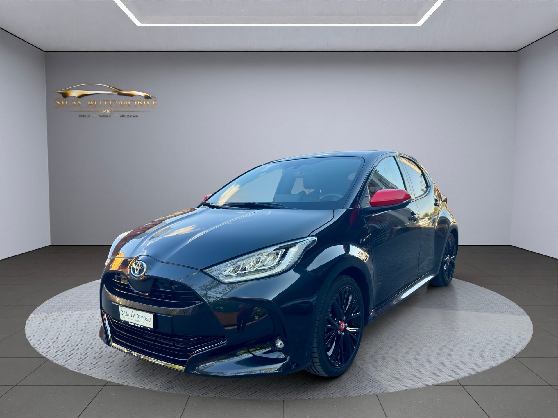 TOYOTA Yaris 1.5 Pop e-CVT-showroom-element-1