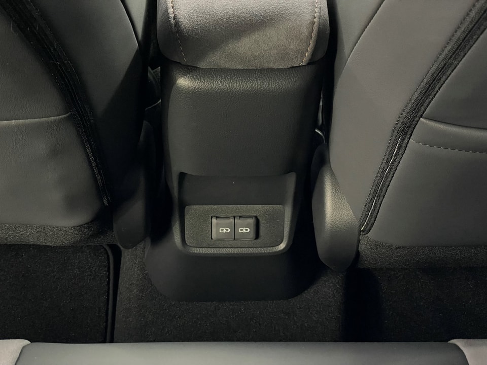 LBX 1.5 Hybrid Cool E-FOUR