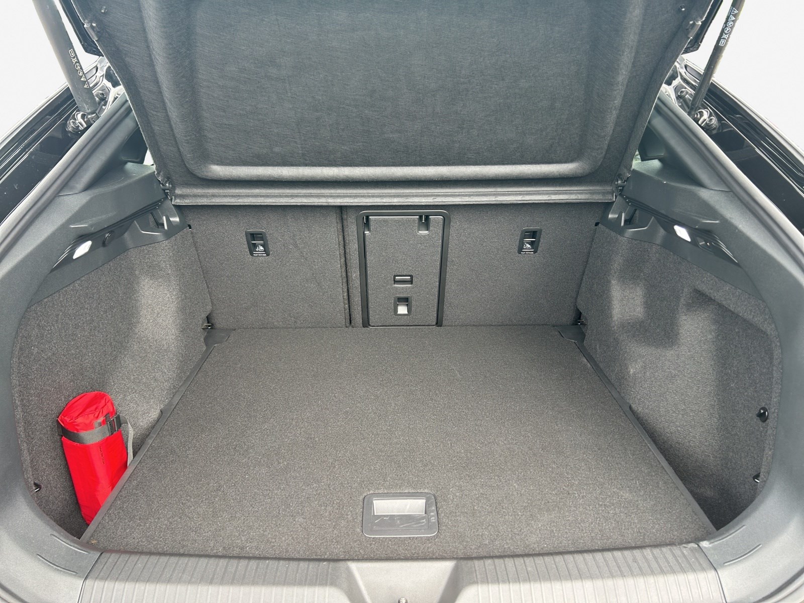VW ID.5 Pro Performance 77 kWh-image-12