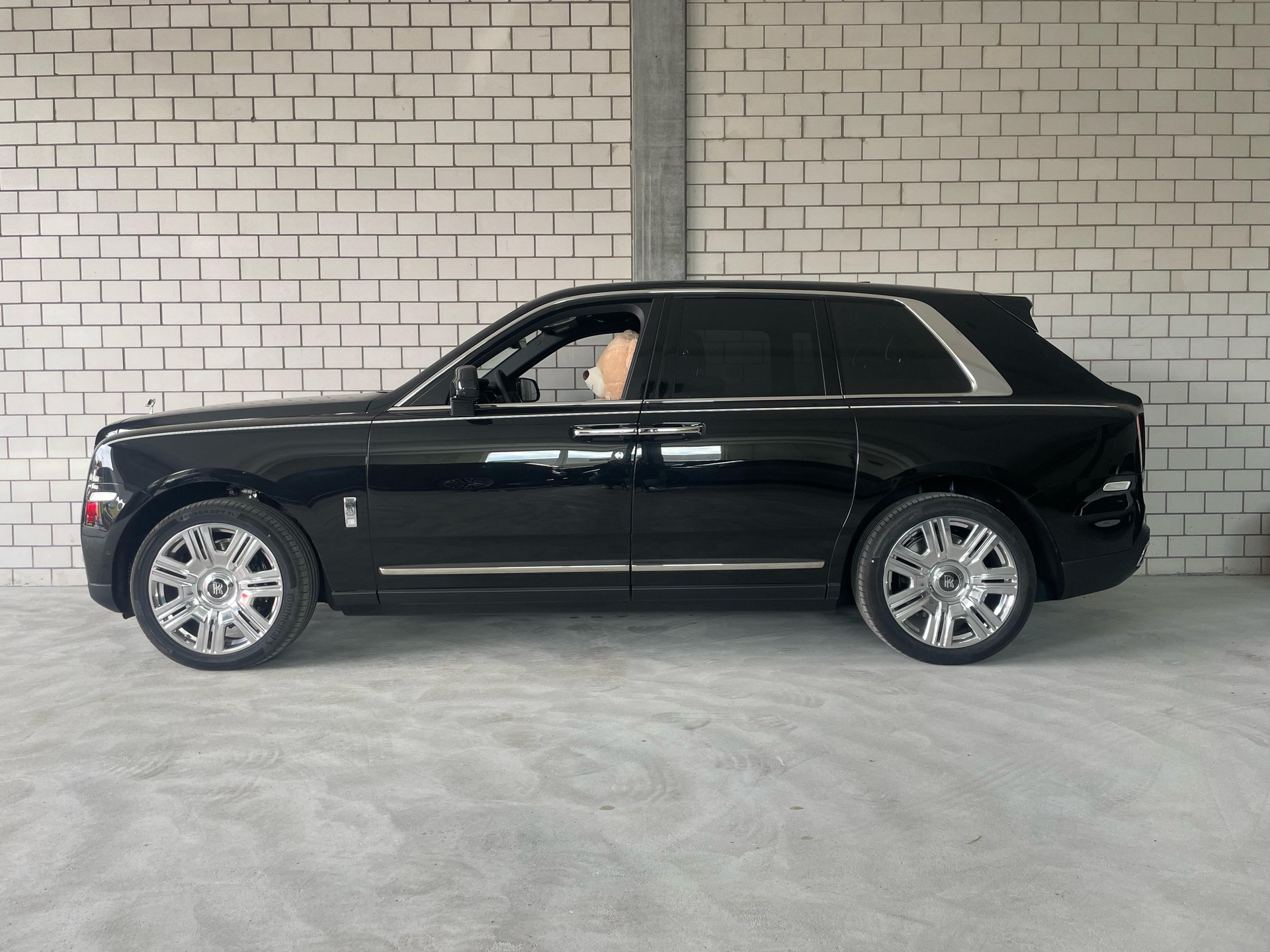 ROLLS-ROYCE Cullinan 6.7 V12 Vollausstattung