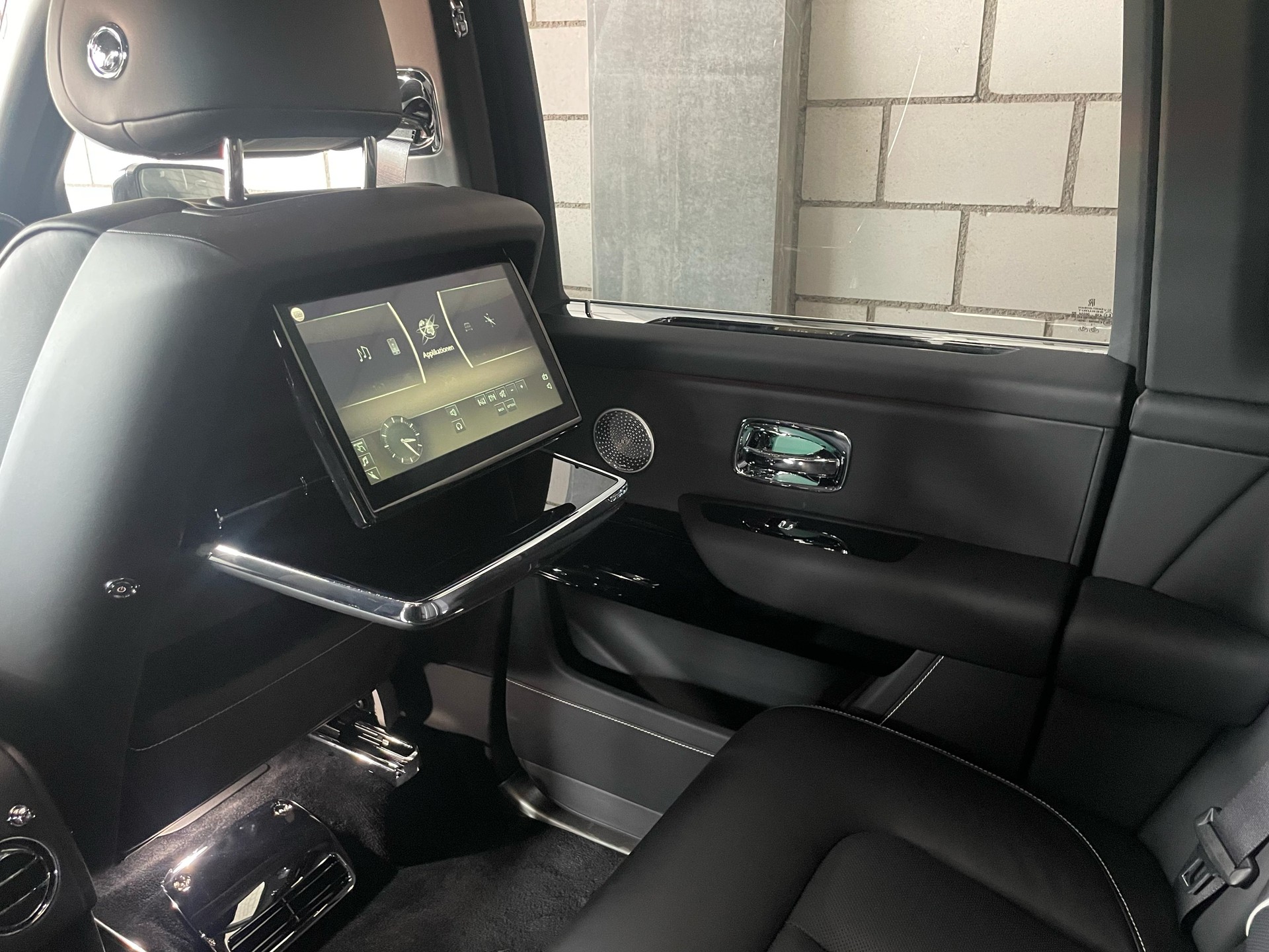 ROLLS-ROYCE Cullinan 6.7 V12 Vollausstattung-image-6