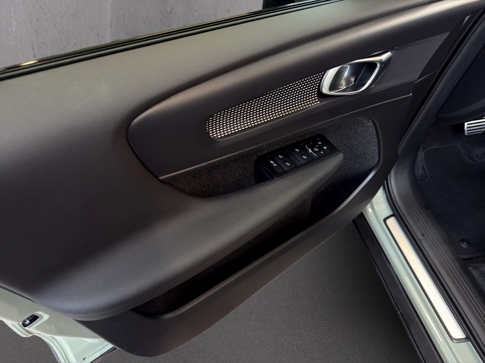 Image VOLVO XC40 XC40 P8 Twin Plus AWD