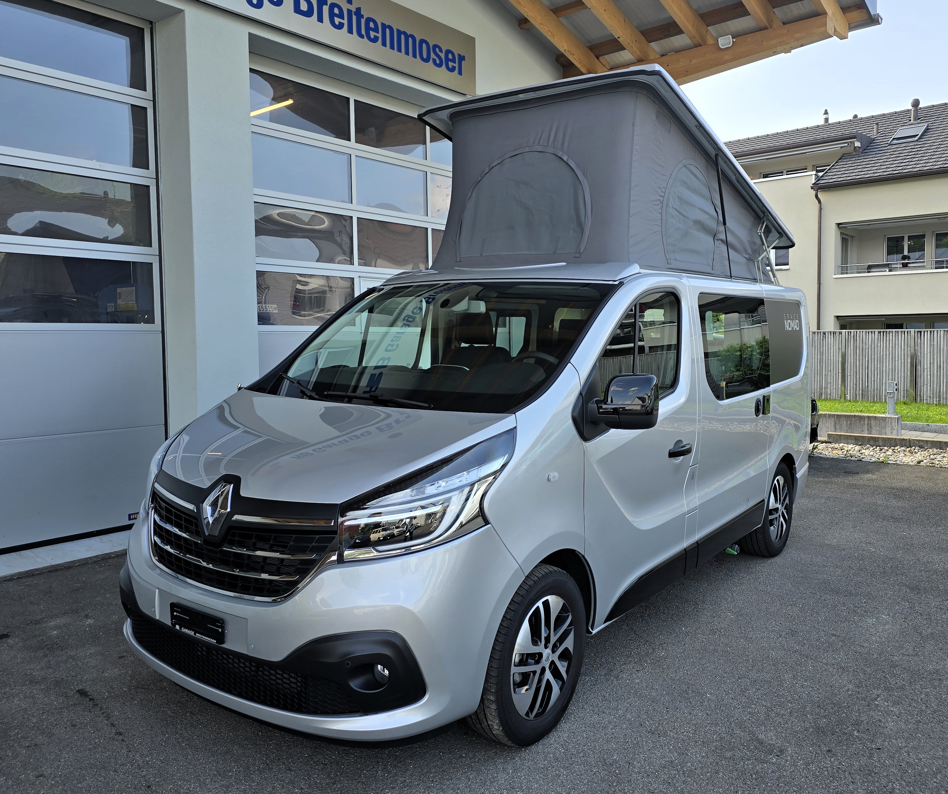 RENAULT Trafic Blue dCi 170 (Bus)