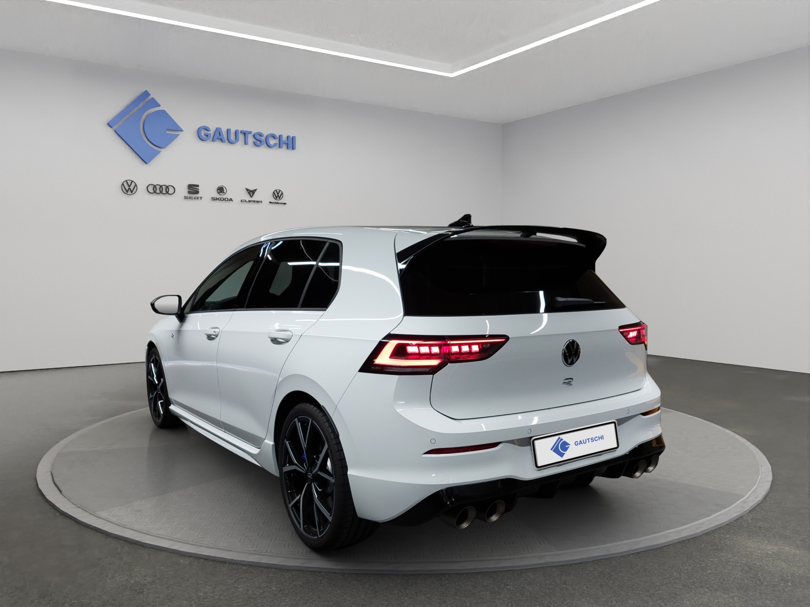 VW Golf 2.0 TSI R DSG 4 Motion-image-2