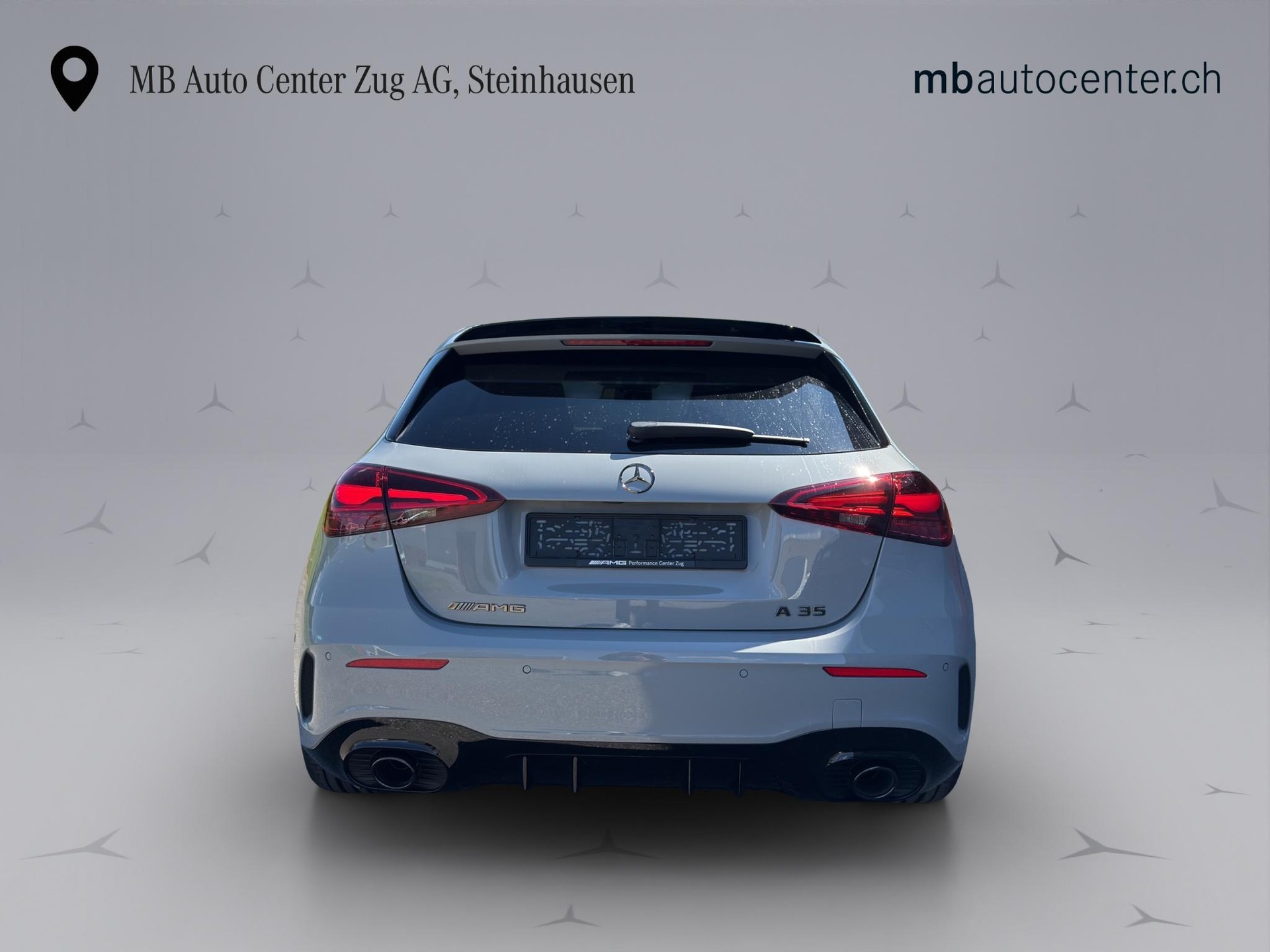 MERCEDES-BENZ A 35 AMG 4matic-showroom-element-3