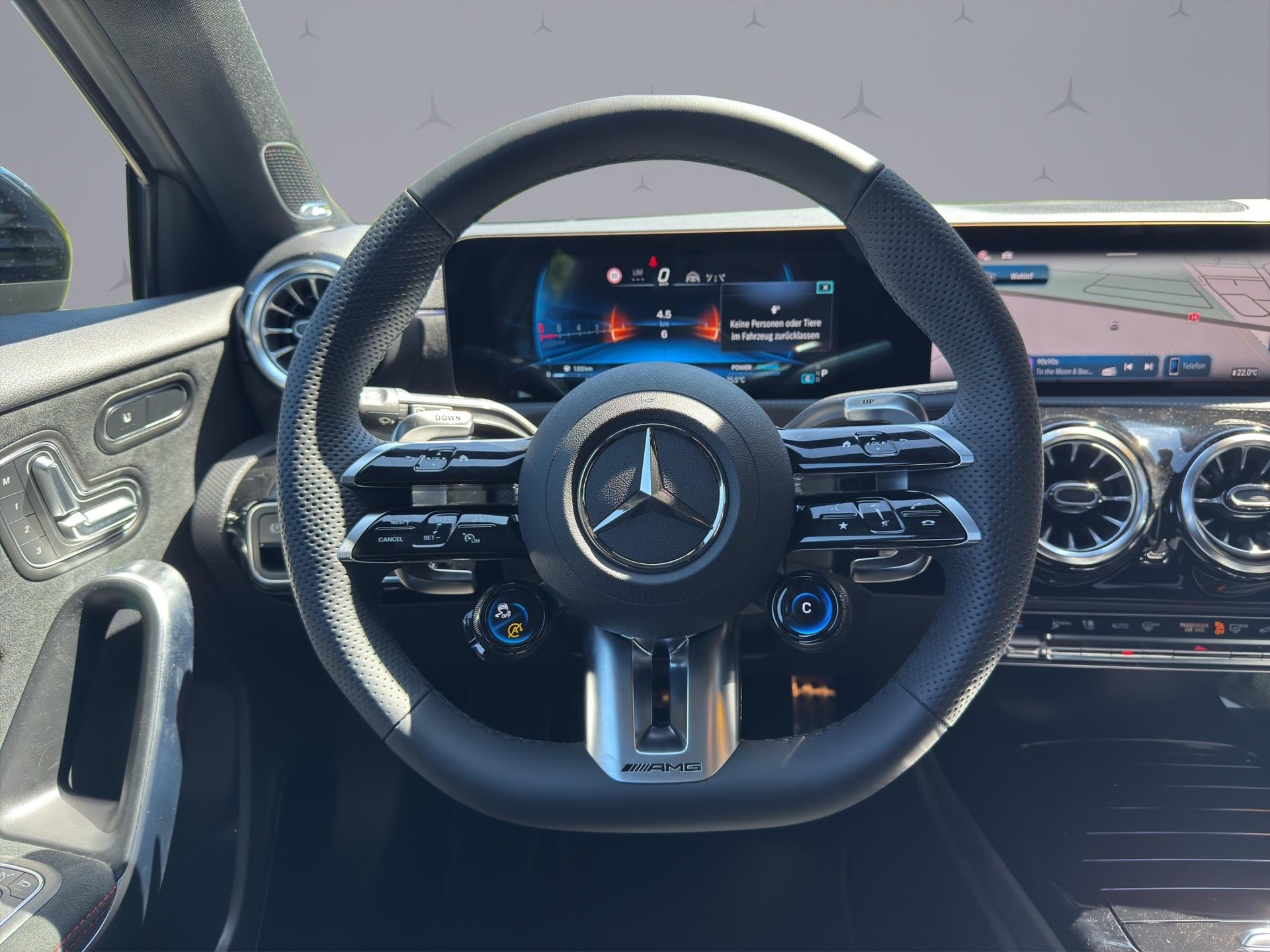 MERCEDES-BENZ A 35 AMG 4matic-image-10